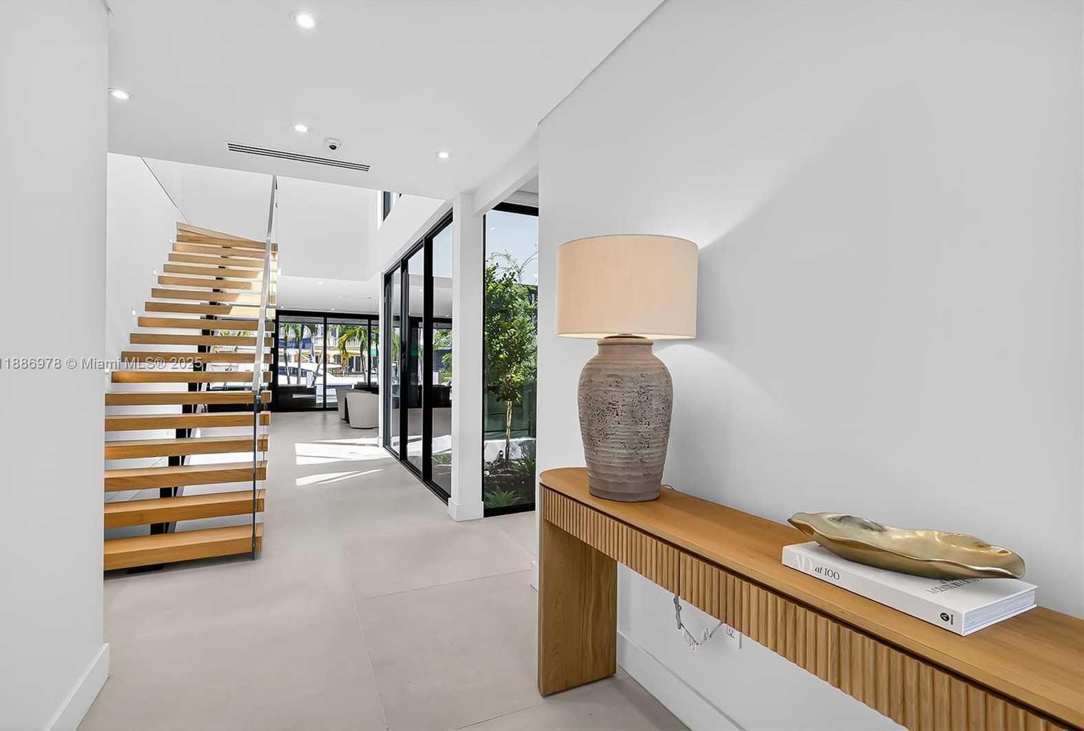 Small Image of 620 SOLAR ISLE DR, Fort Lauderdale Number 18
