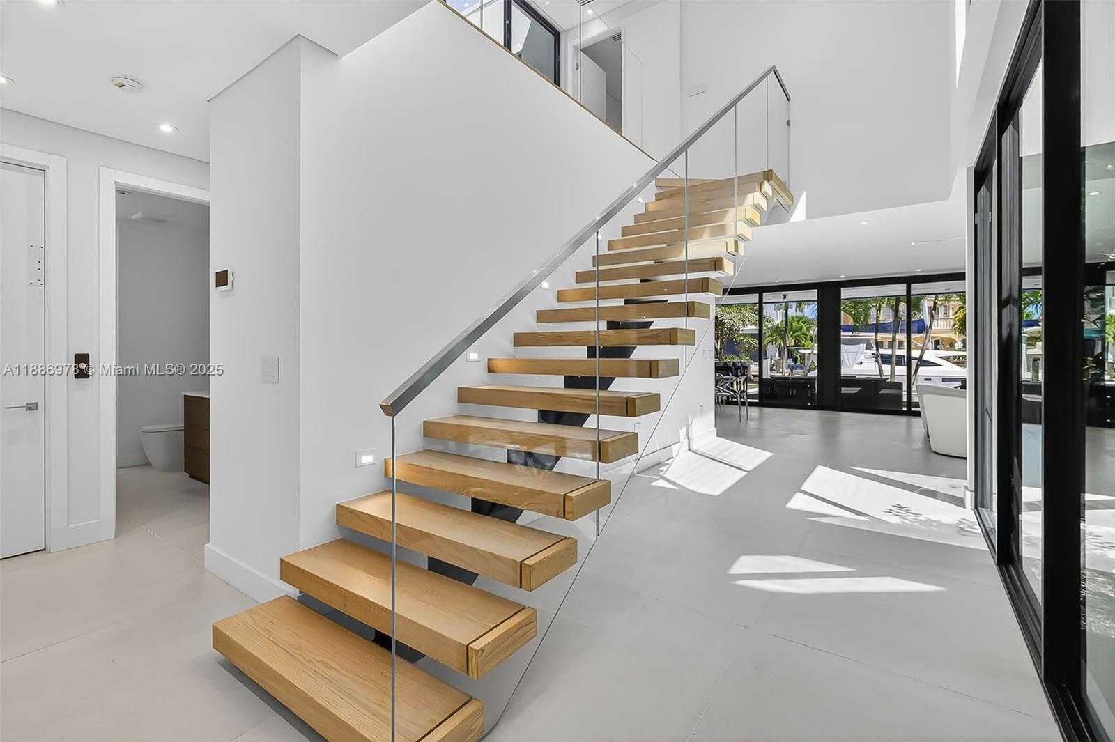 Small Image of 620 SOLAR ISLE DR, Fort Lauderdale Number 24