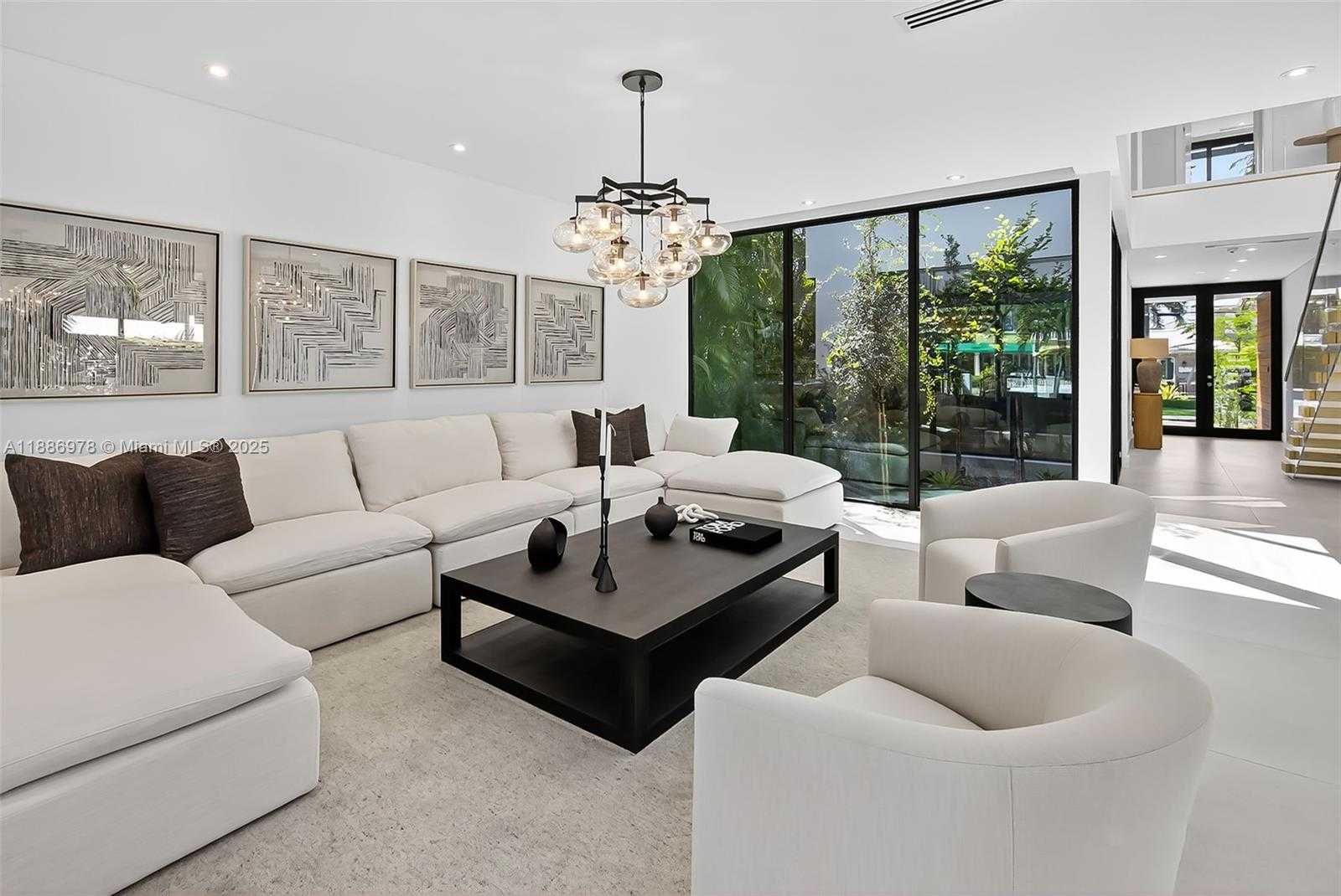Small Image of 620 SOLAR ISLE DR, Fort Lauderdale Number 28