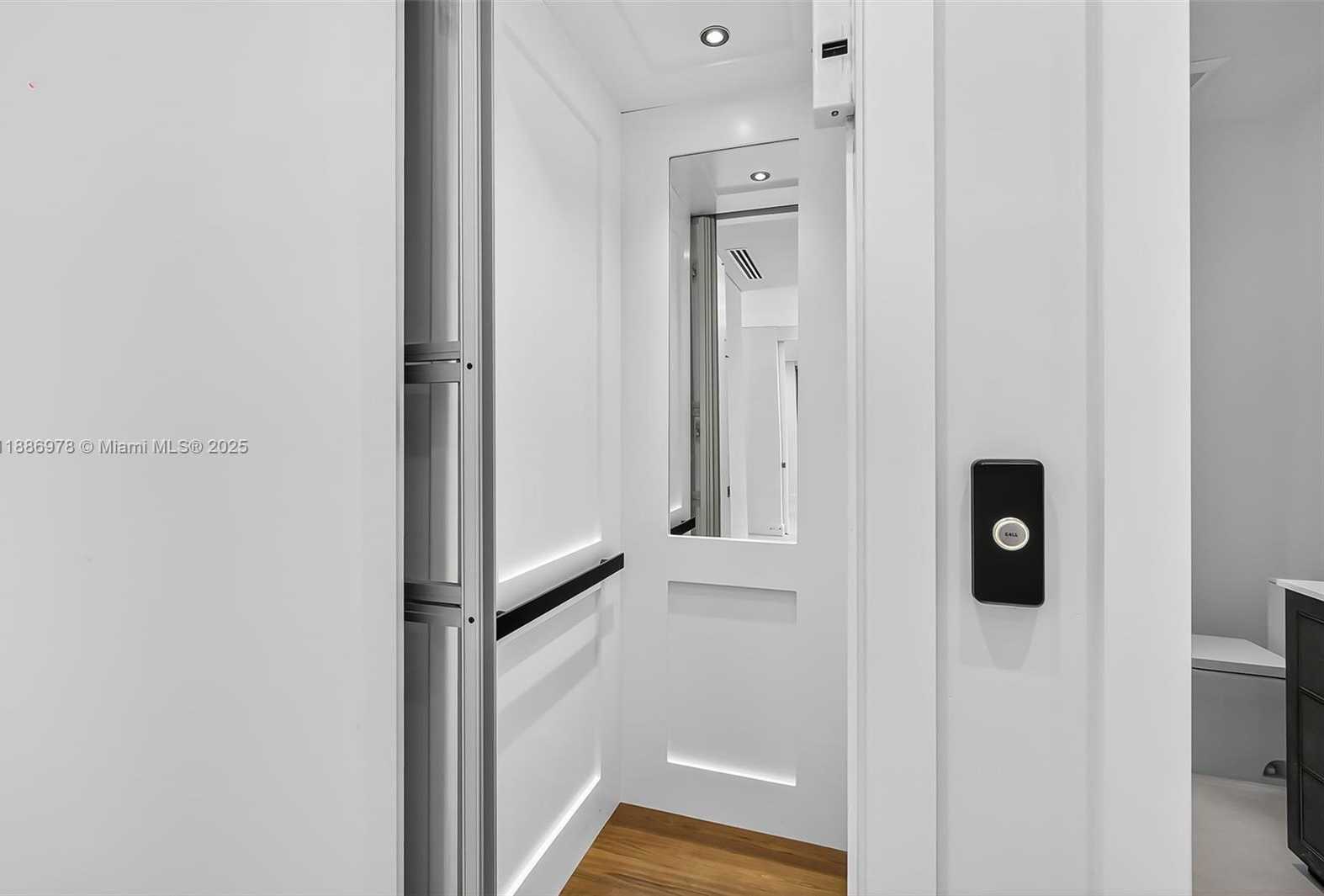 Small Image of 620 SOLAR ISLE DR, Fort Lauderdale Number 38