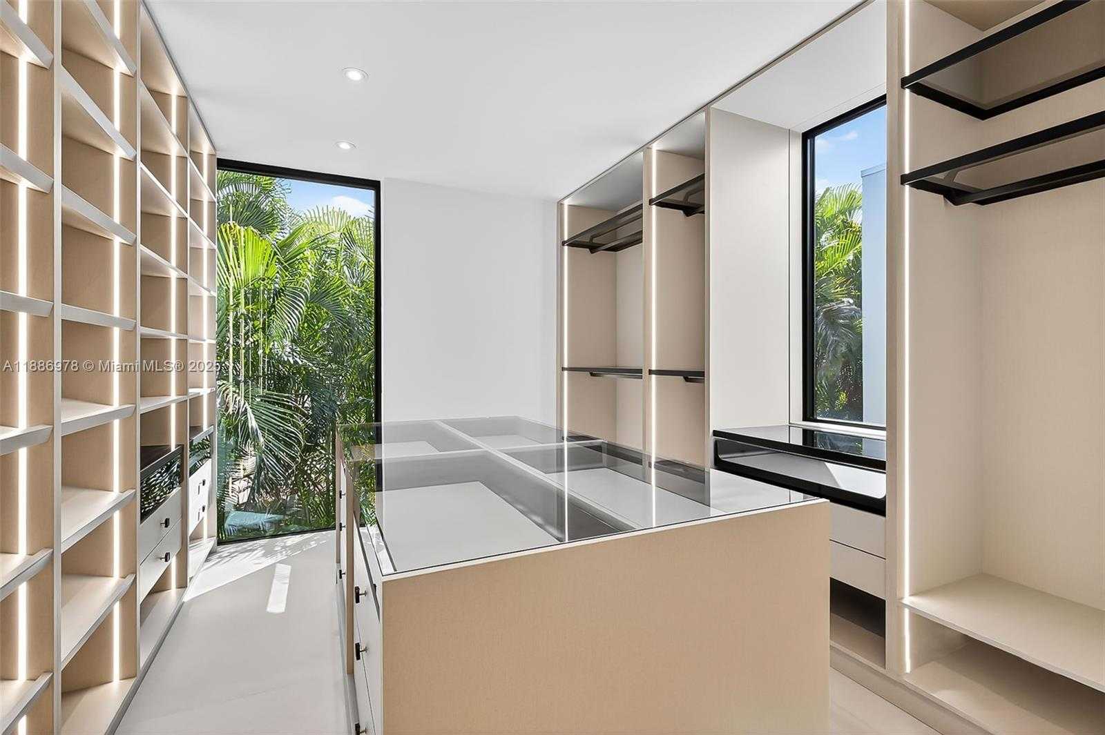 Small Image of 620 SOLAR ISLE DR, Fort Lauderdale Number 53
