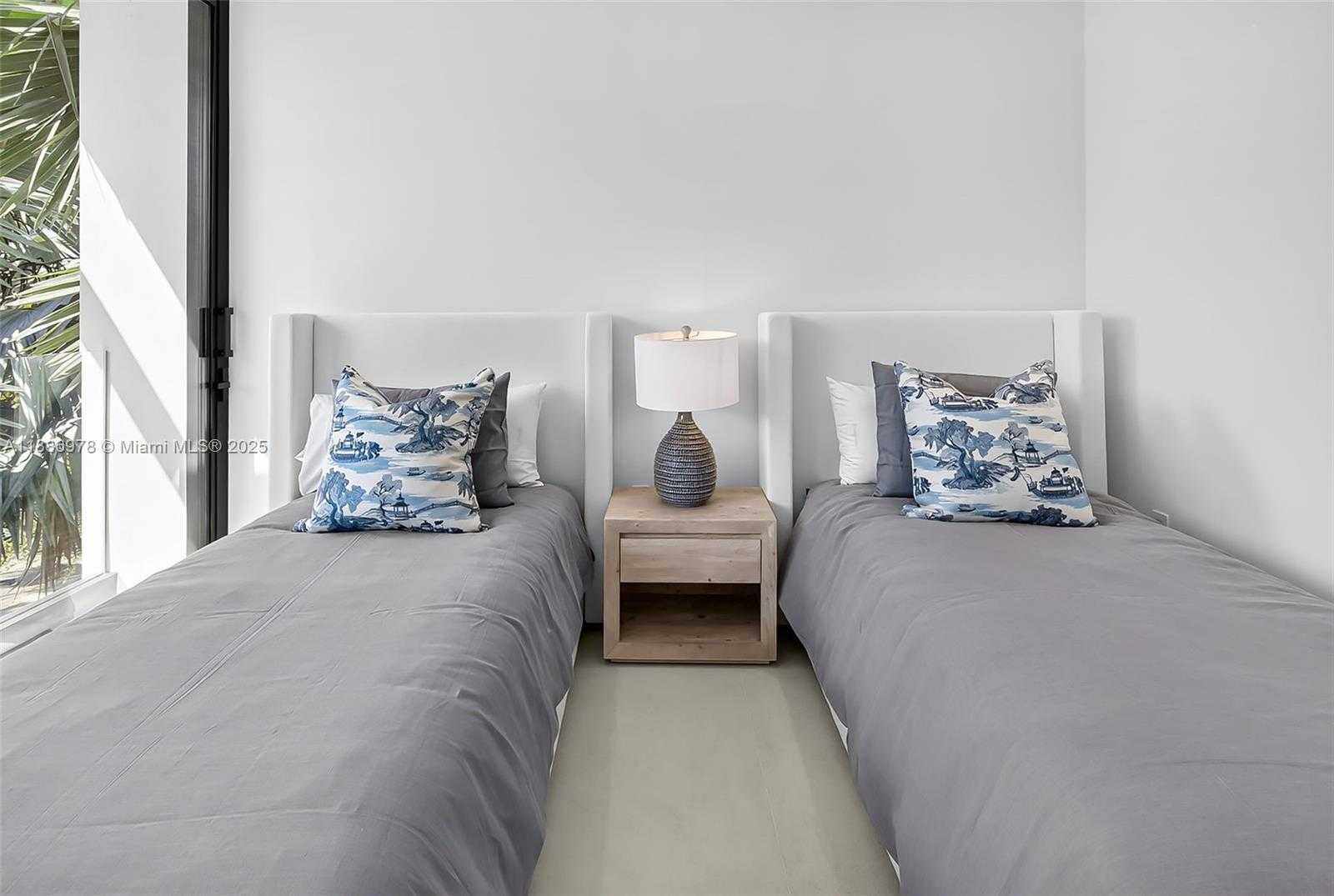 Small Image of 620 SOLAR ISLE DR, Fort Lauderdale Number 59