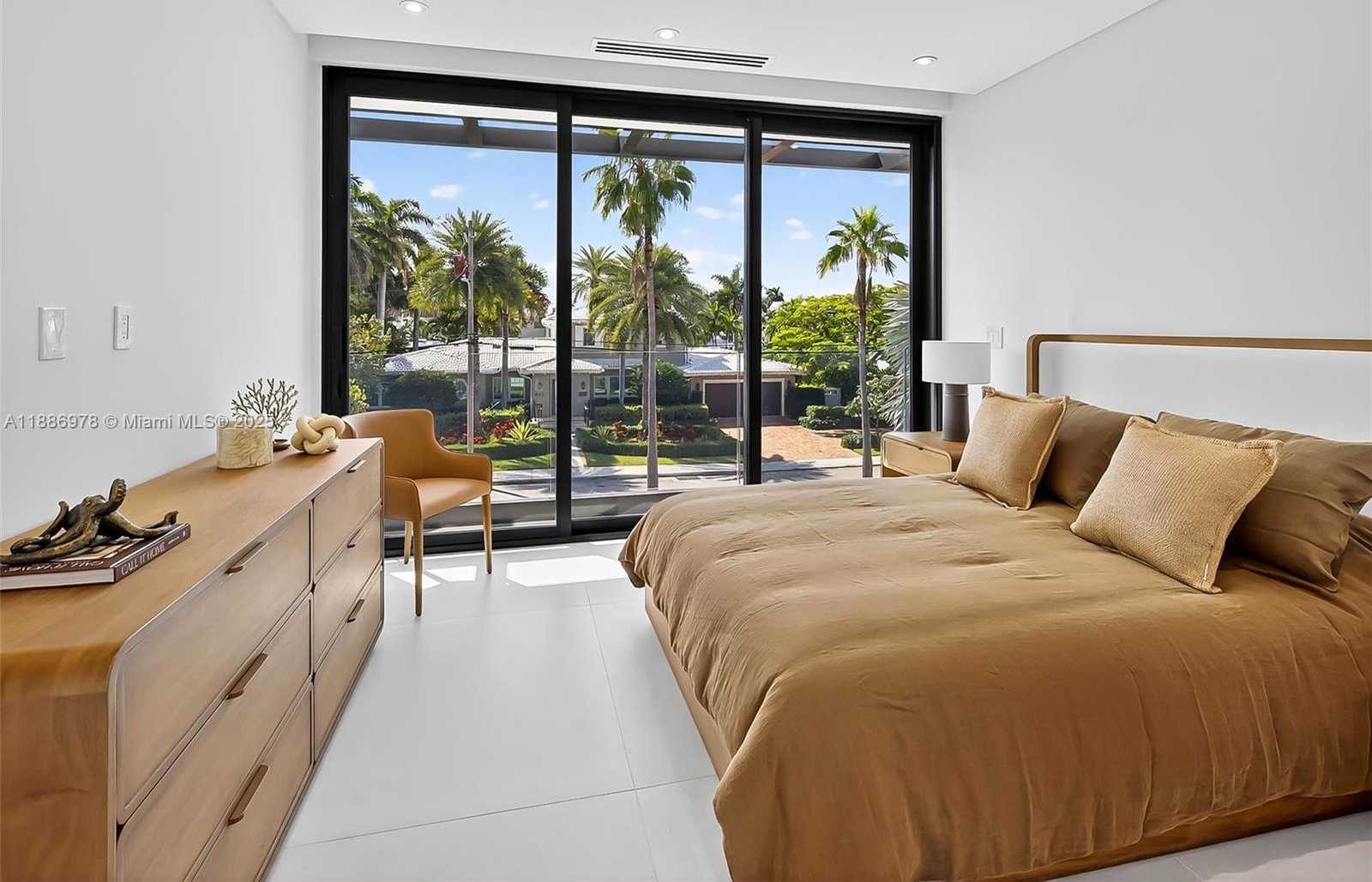 Small Image of 620 SOLAR ISLE DR, Fort Lauderdale Number 62