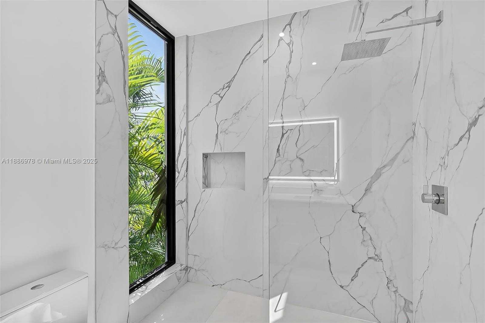 Small Image of 620 SOLAR ISLE DR, Fort Lauderdale Number 66