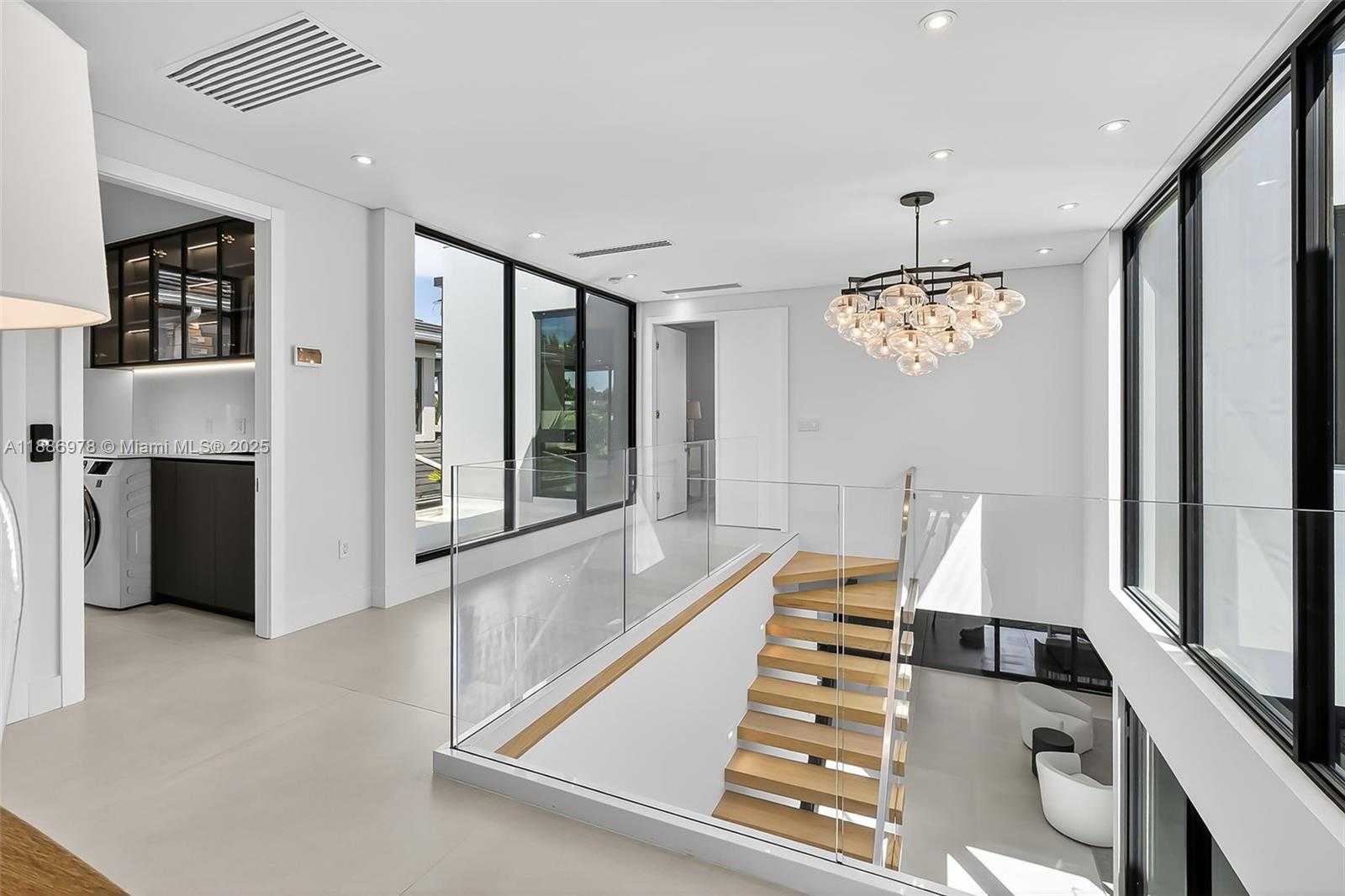 Small Image of 620 SOLAR ISLE DR, Fort Lauderdale Number 68