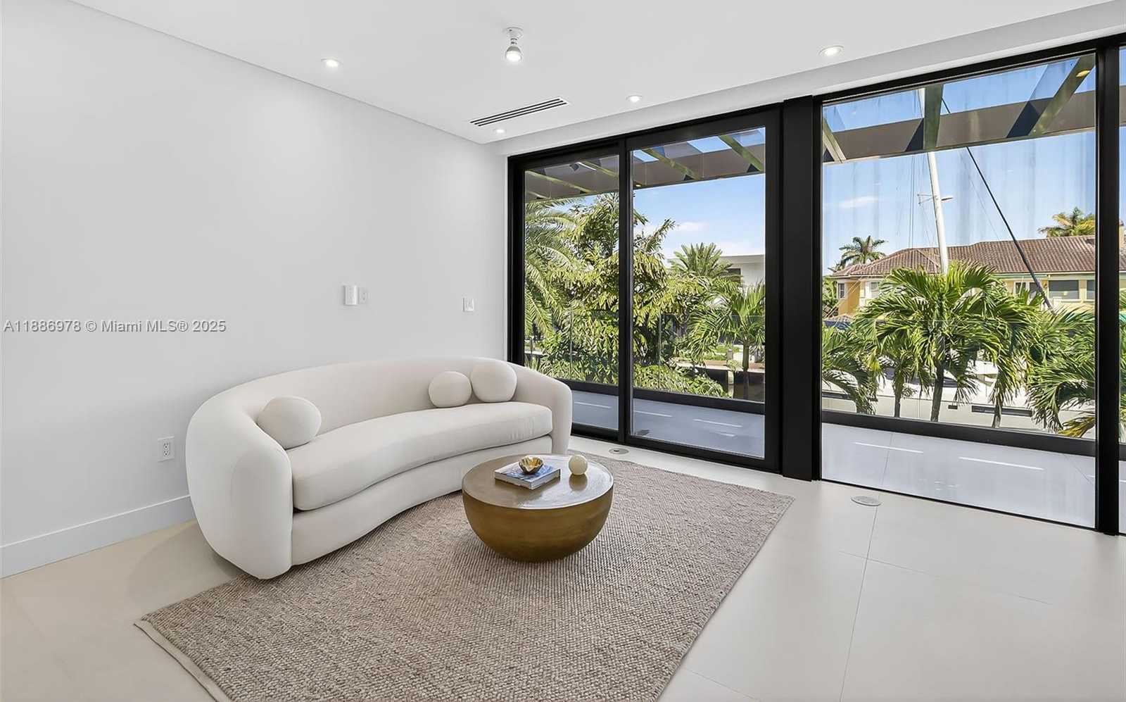 Small Image of 620 SOLAR ISLE DR, Fort Lauderdale Number 72