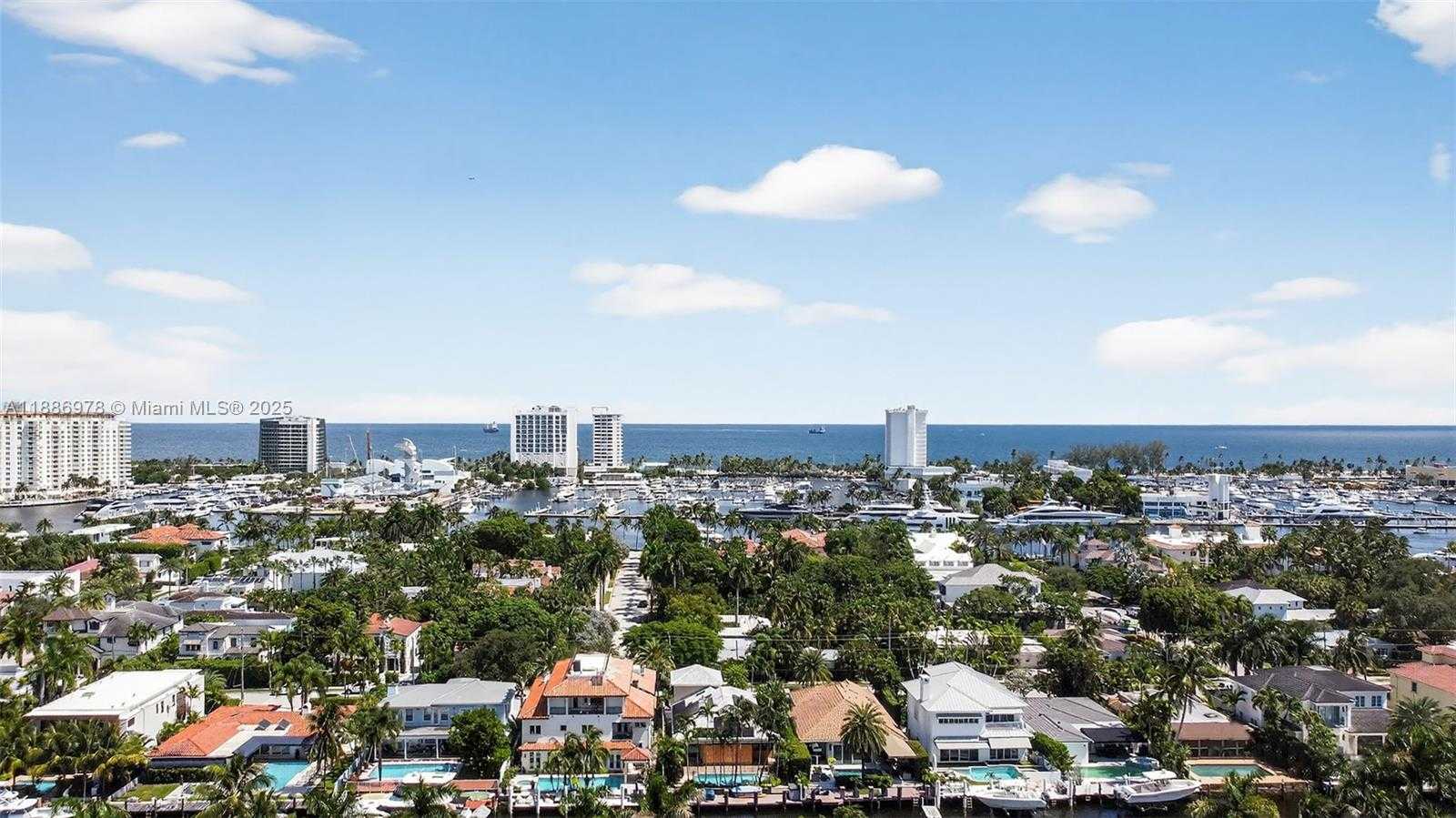 Small Image of 620 SOLAR ISLE DR, Fort Lauderdale Number 79
