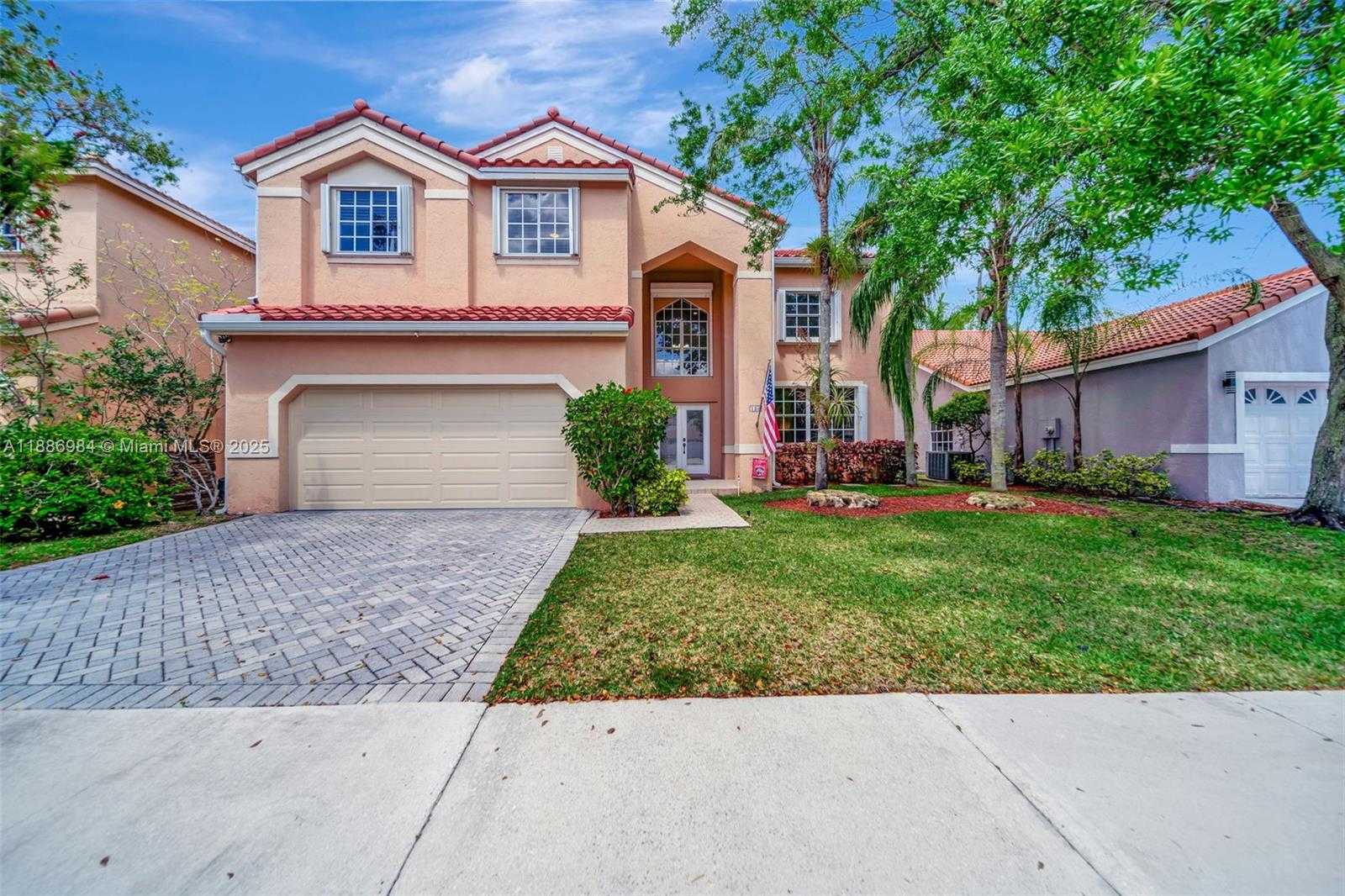 Small Image of 126 CAMERON CT, Weston Number 11
