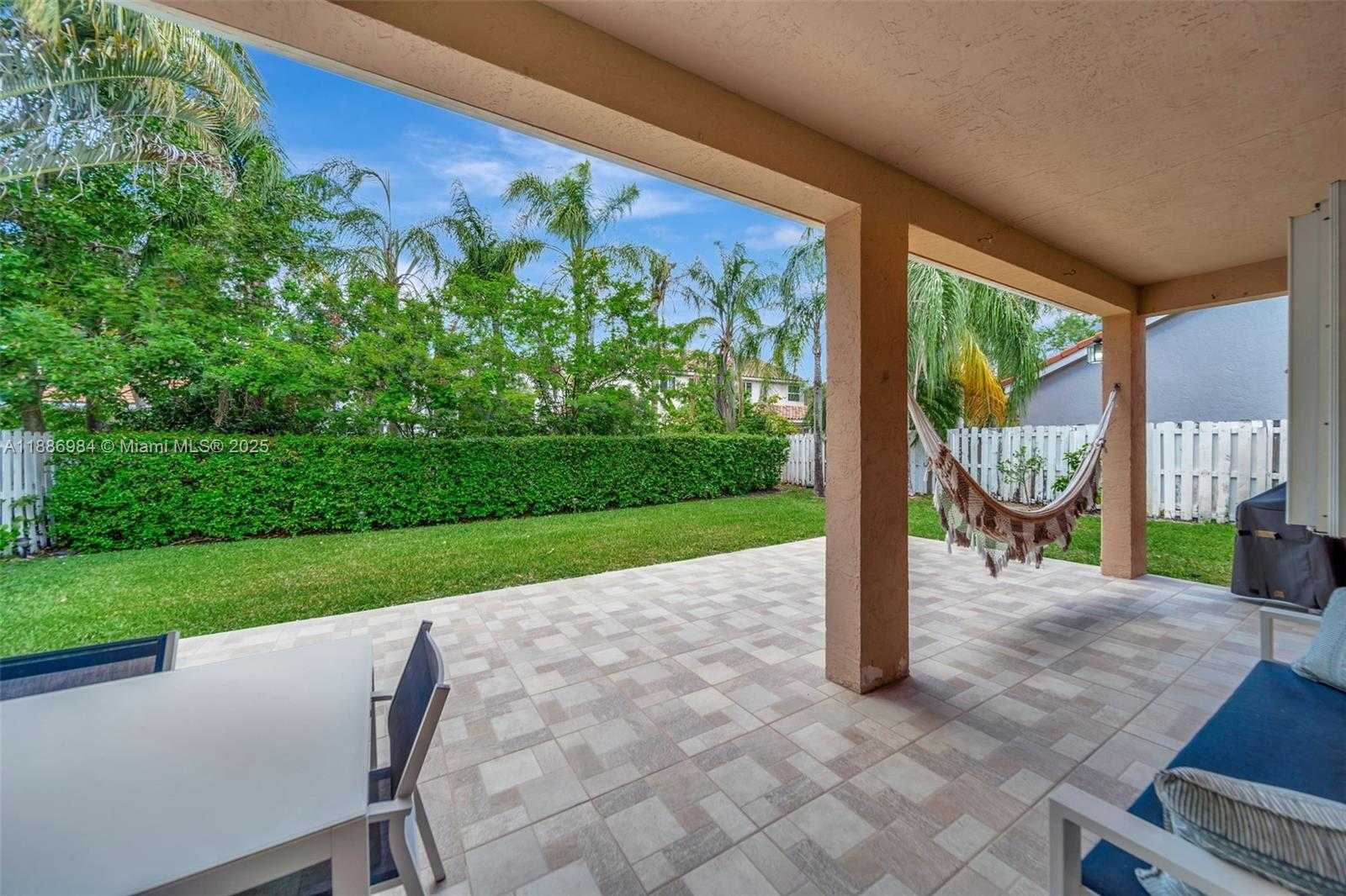 Small Image of 126 CAMERON CT, Weston Number 24