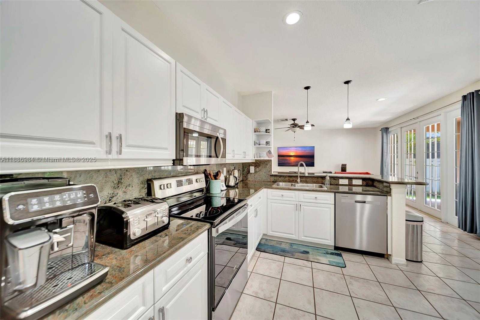 Small Image of 126 CAMERON CT, Weston Number 35