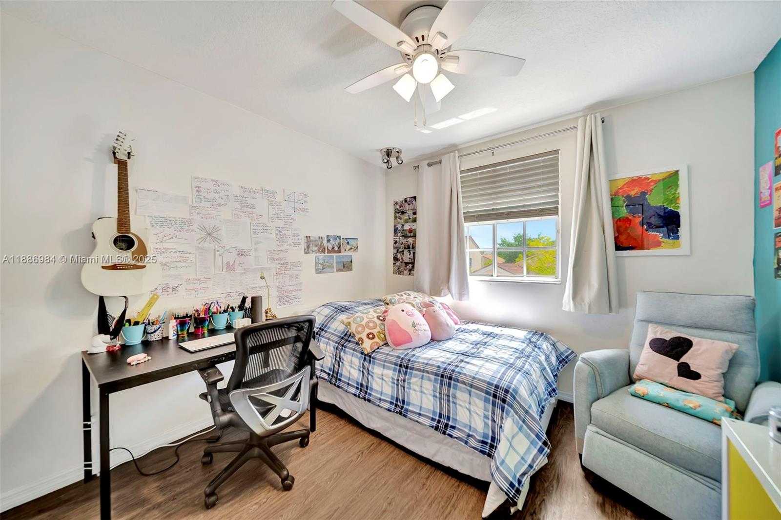 Small Image of 126 CAMERON CT, Weston Number 52