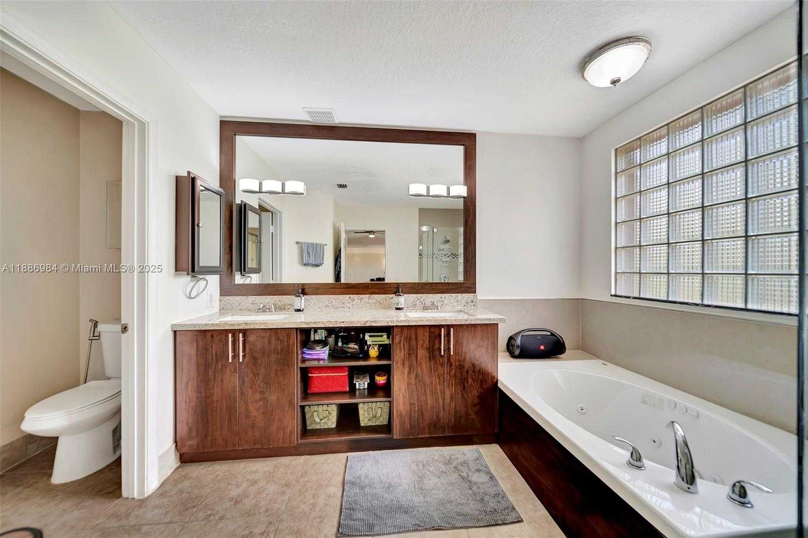 Small Image of 126 CAMERON CT, Weston Number 57