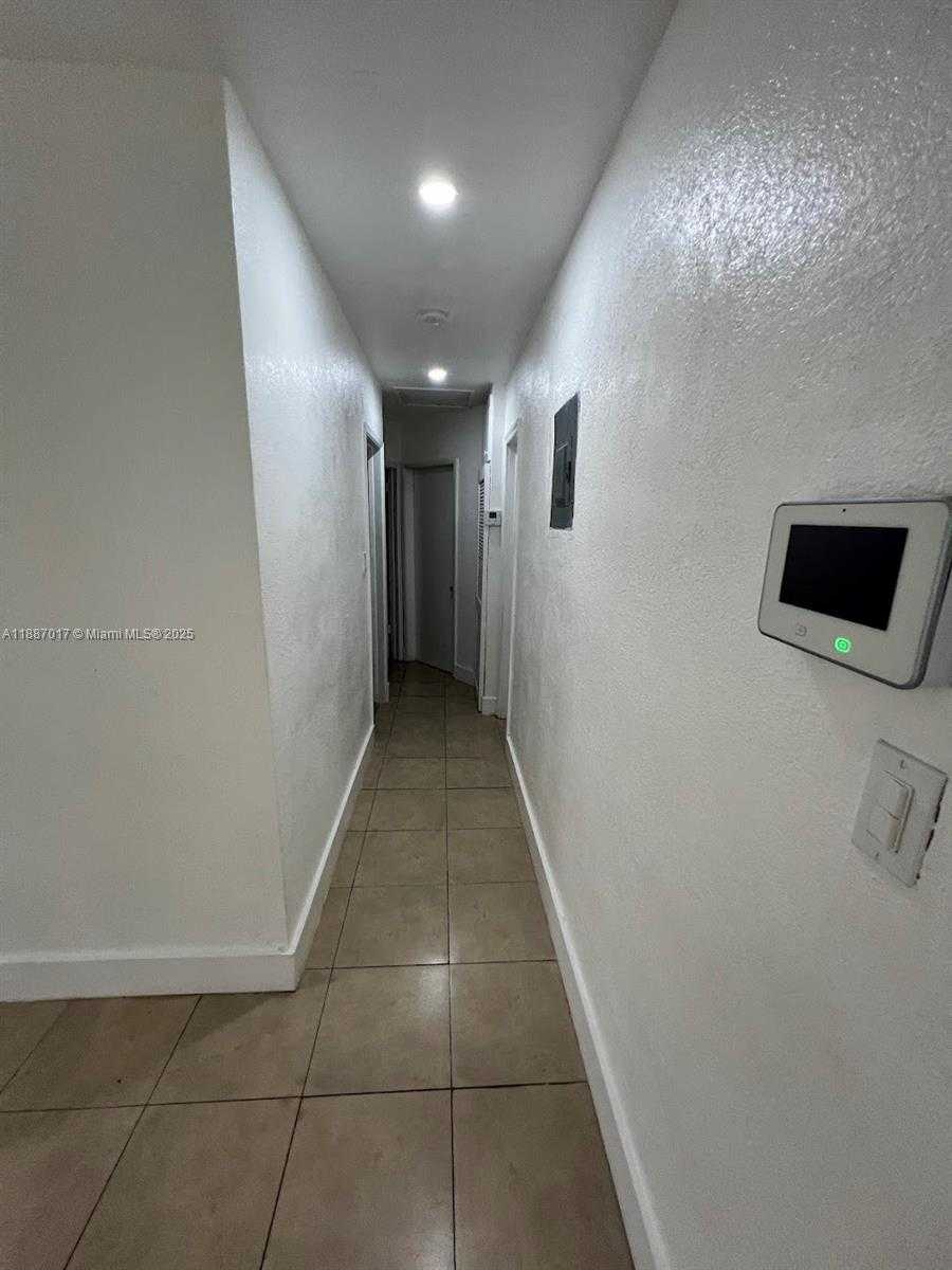 Small Image of 2209 NORTH WEST 6TH ST #1, Fort Lauderdale Number 11
