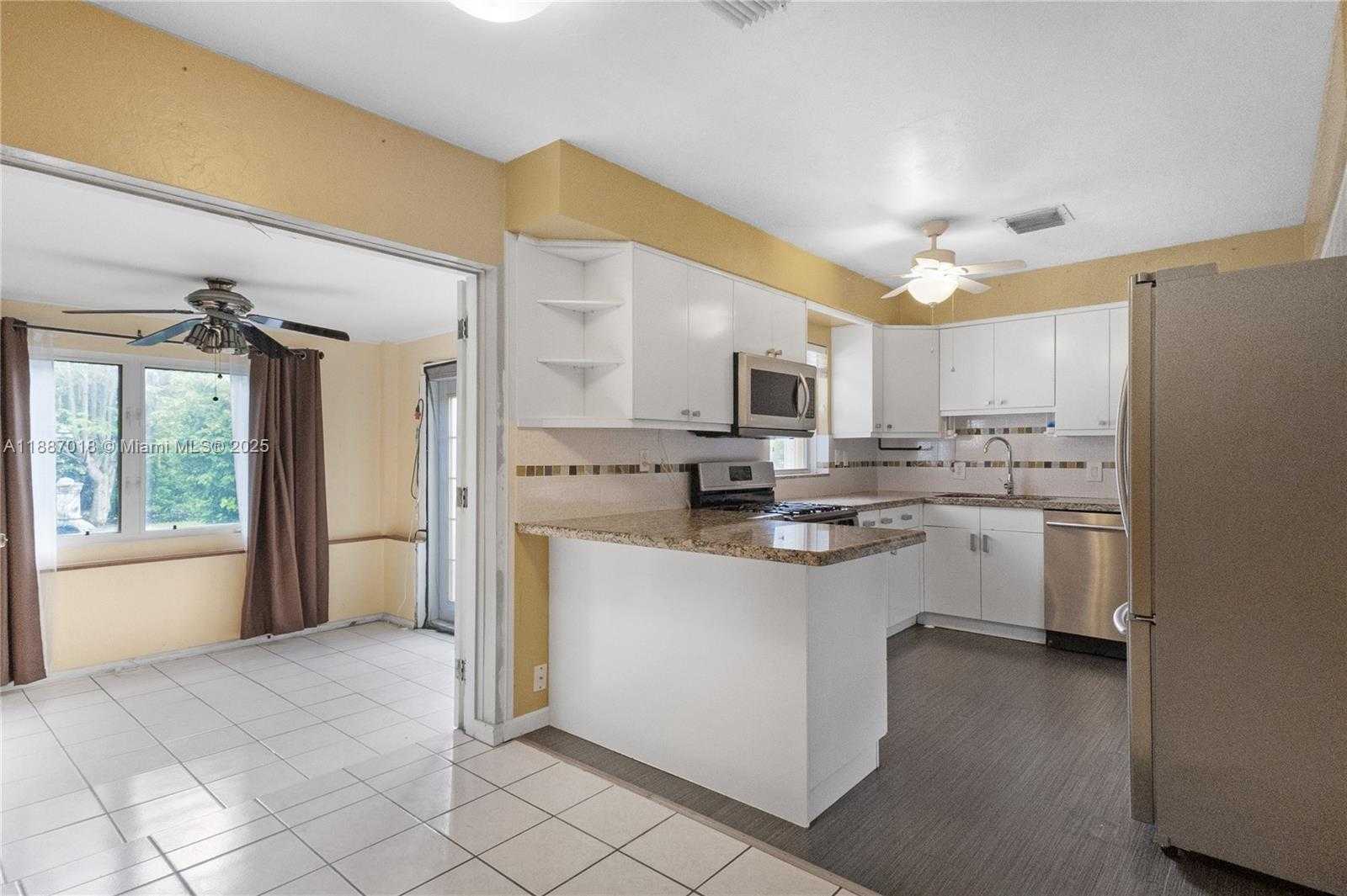 Small Image of 404 NORTH EAST 24TH AVE, Pompano Beach Number 14
