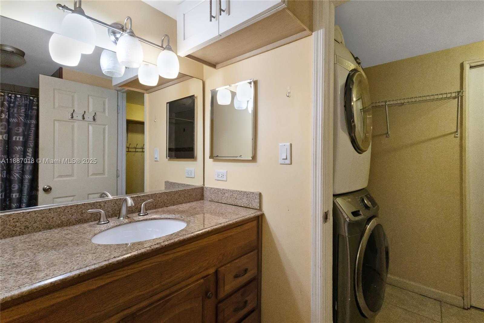 Small Image of 404 NORTH EAST 24TH AVE, Pompano Beach Number 30