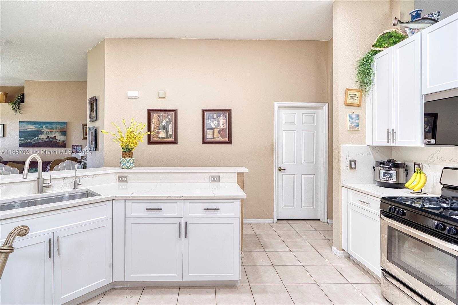 Small Image of 2034 NORTH WEST 145TH AVE, Pembroke Pines Number 17