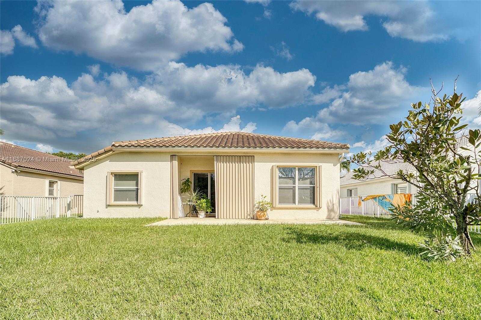 Small Image of 2034 NORTH WEST 145TH AVE, Pembroke Pines Number 20