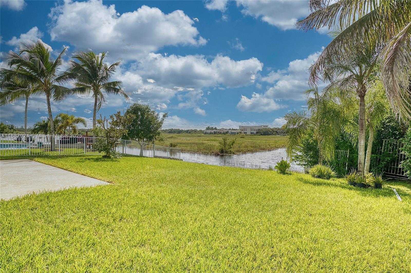 Small Image of 2034 NORTH WEST 145TH AVE, Pembroke Pines Number 21