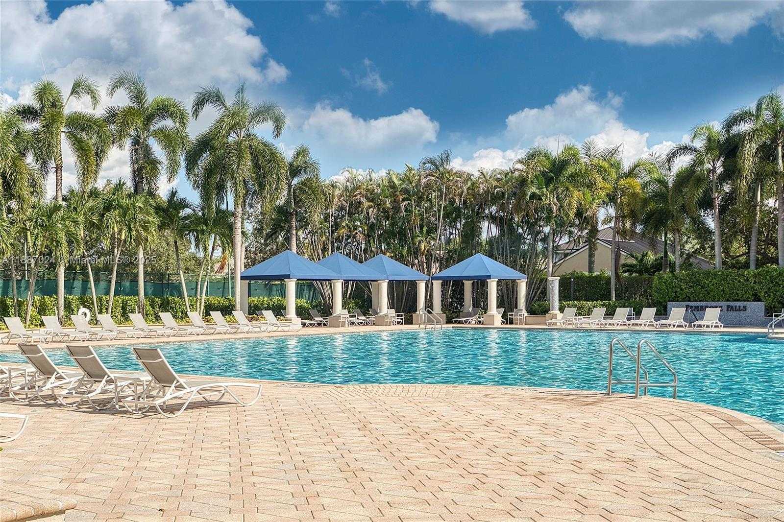Small Image of 2034 NORTH WEST 145TH AVE, Pembroke Pines Number 27