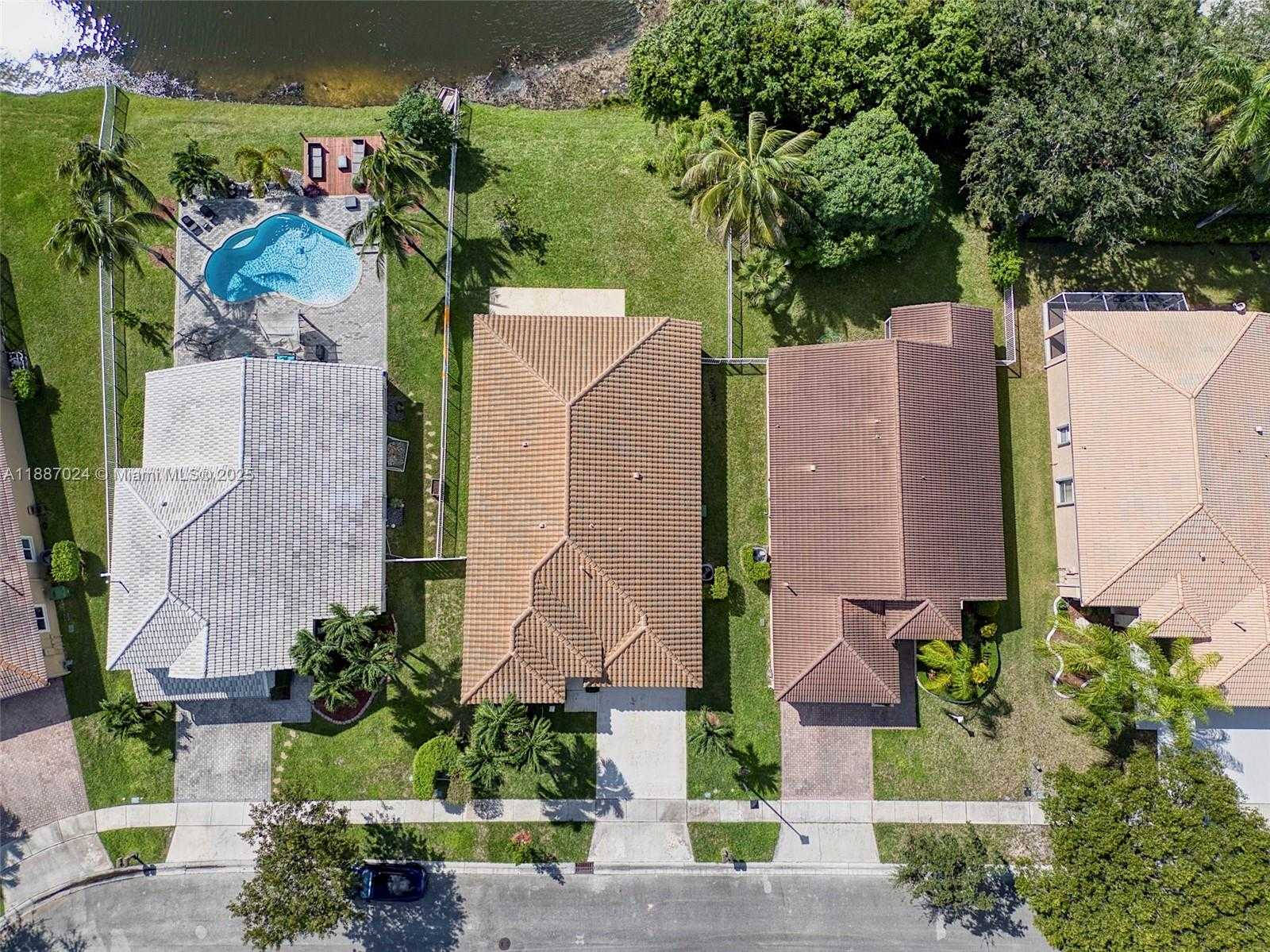 Small Image of 2034 NORTH WEST 145TH AVE, Pembroke Pines Number 6