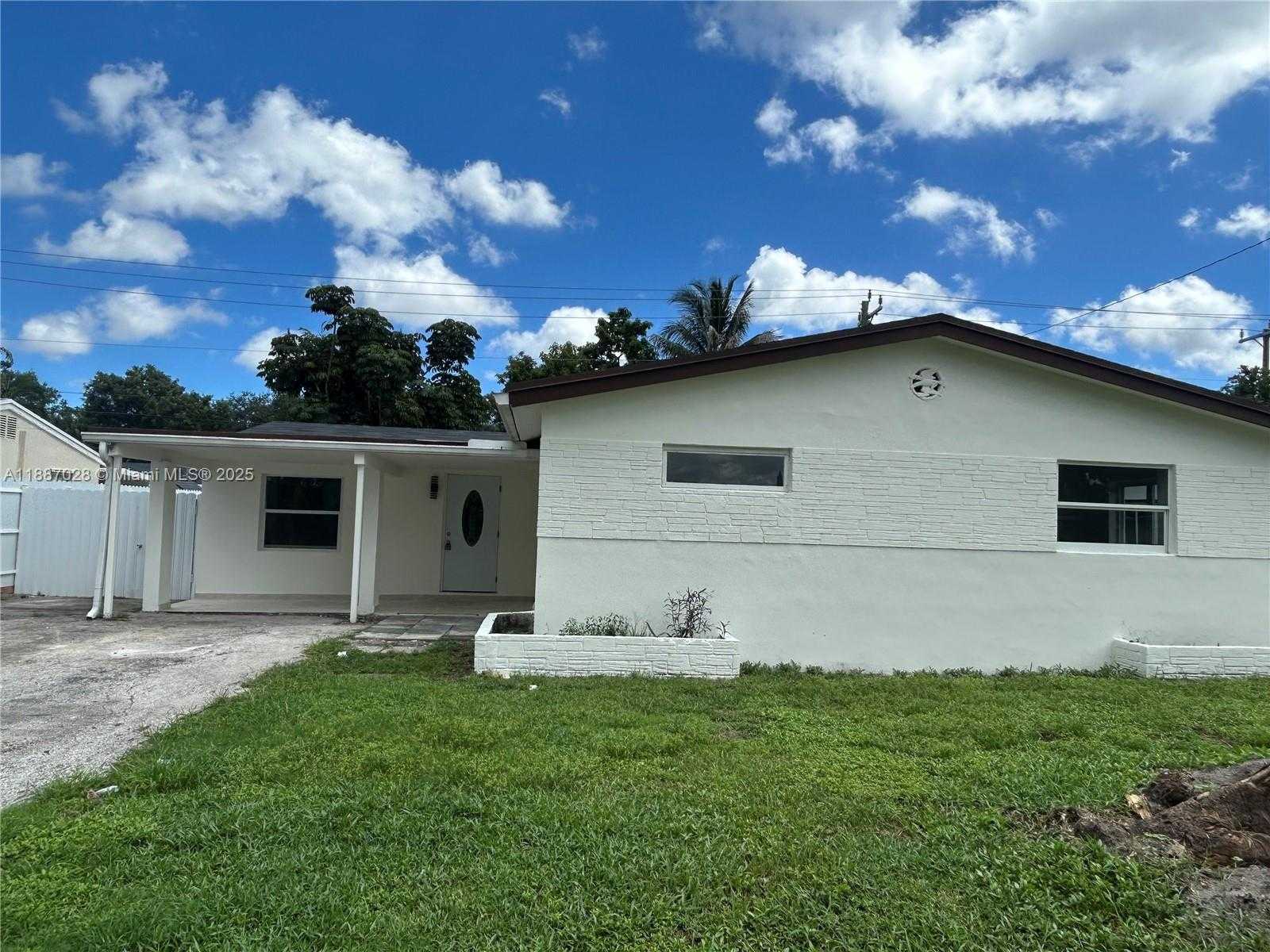 Small Image of 3601 NORTH 66TH AVE, Hollywood Number 3