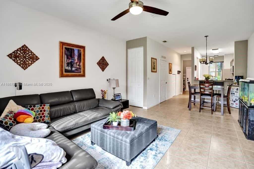 Small Image of 1832 SOUTH WEST 89TH TER, Miramar Number 10