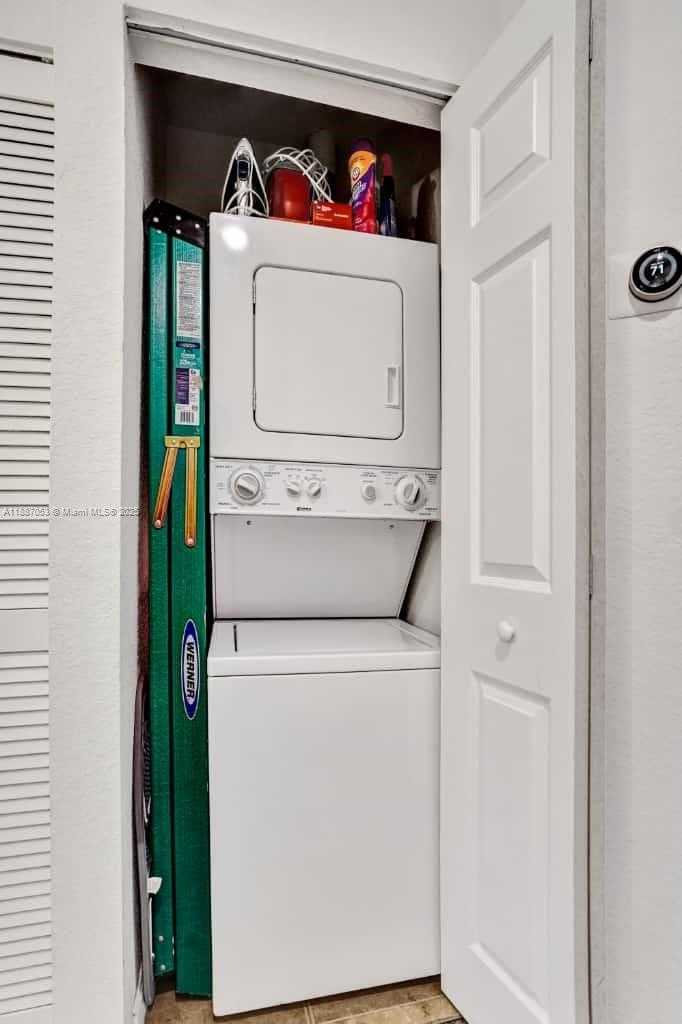 Small Image of 1832 SOUTH WEST 89TH TER, Miramar Number 12
