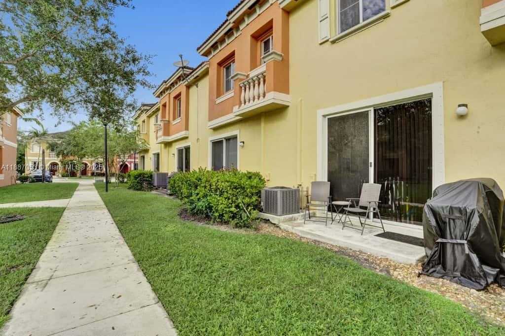 Small Image of 1832 SOUTH WEST 89TH TER, Miramar Number 20