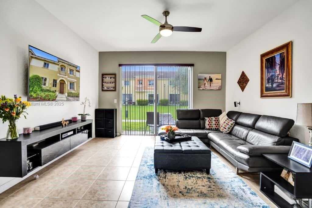 Small Image of 1832 SOUTH WEST 89TH TER, Miramar Number 7