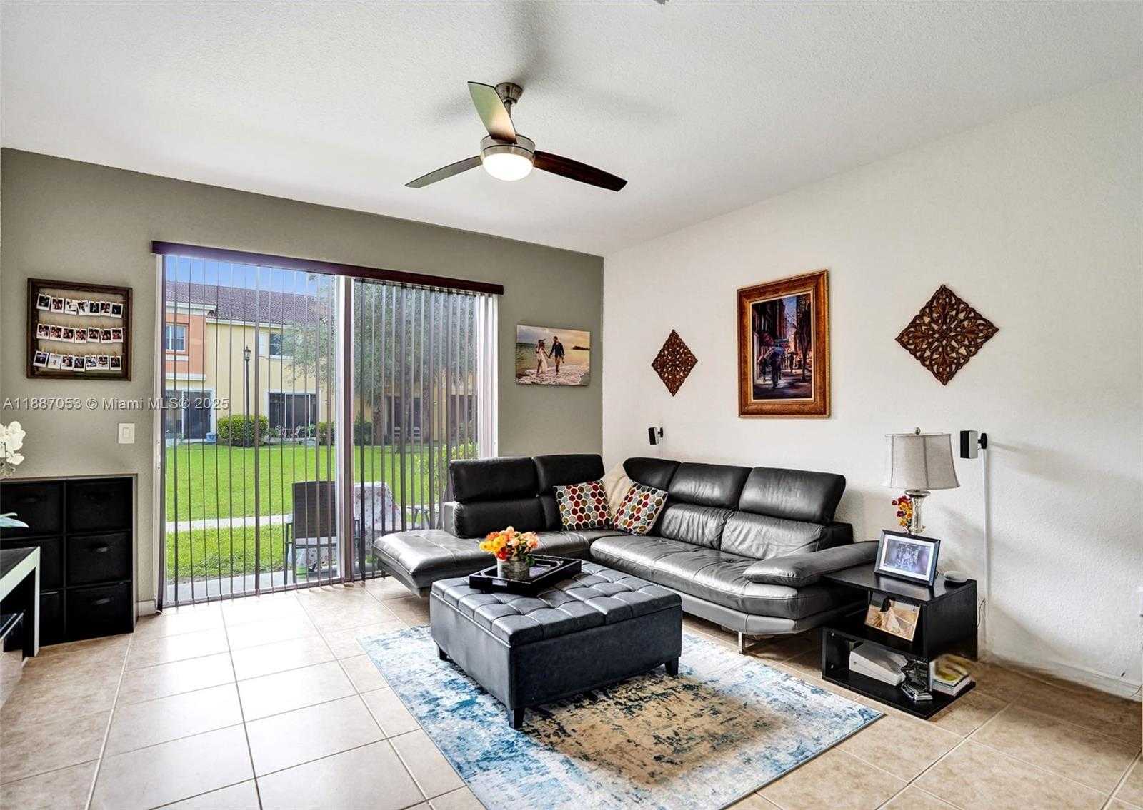 Small Image of 1832 SOUTH WEST 89TH TER, Miramar Number 9