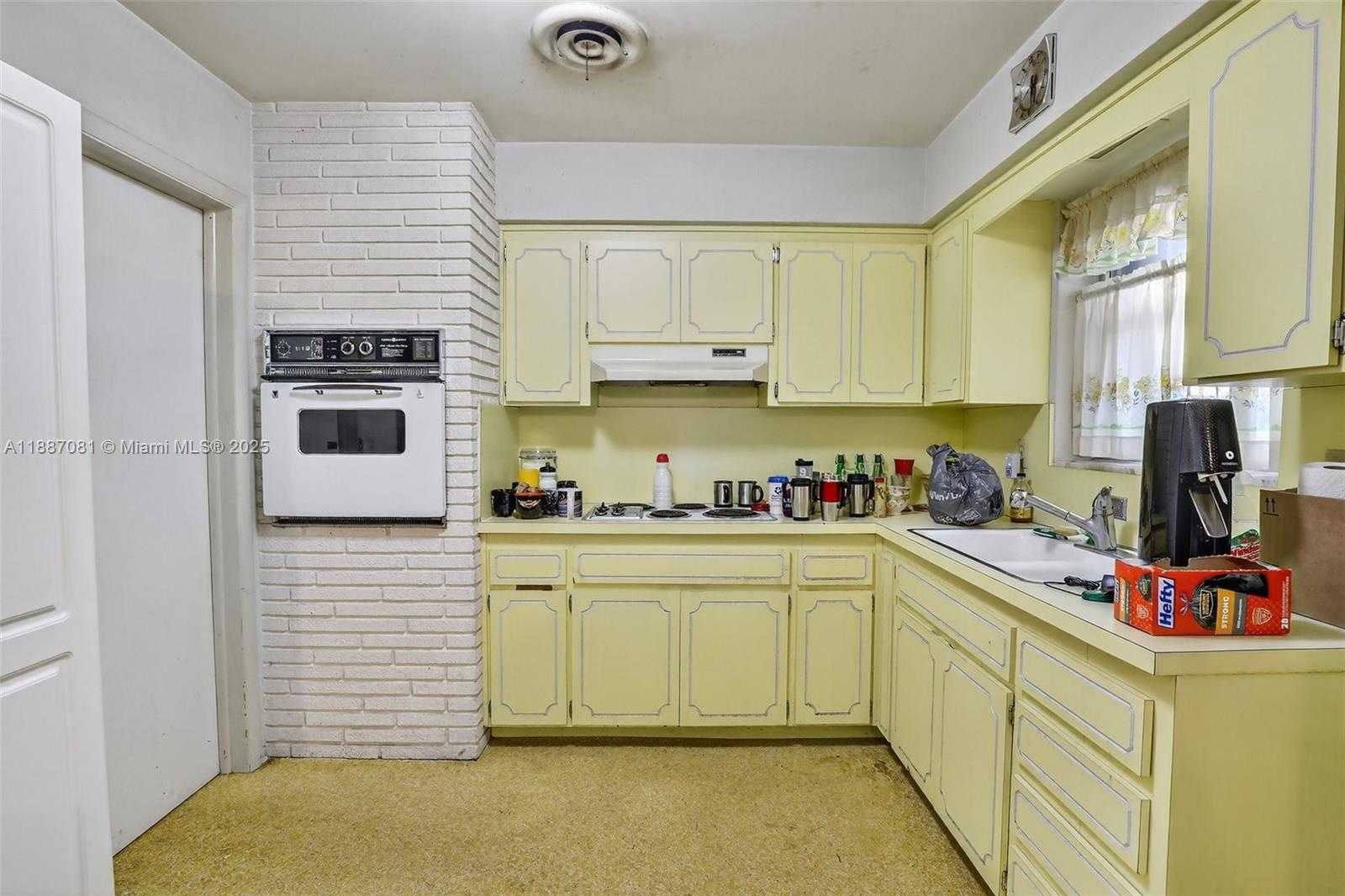 Small Image of 4315 WEST PARK RD, Hollywood Number 11