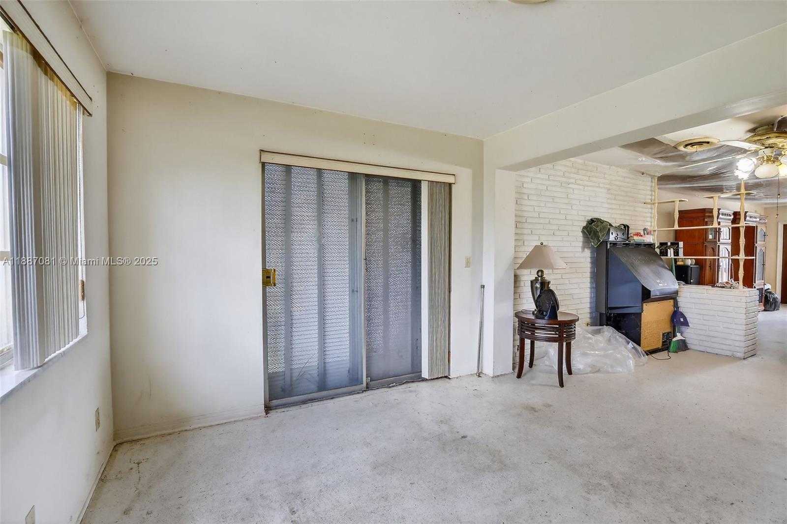 Small Image of 4315 WEST PARK RD, Hollywood Number 7