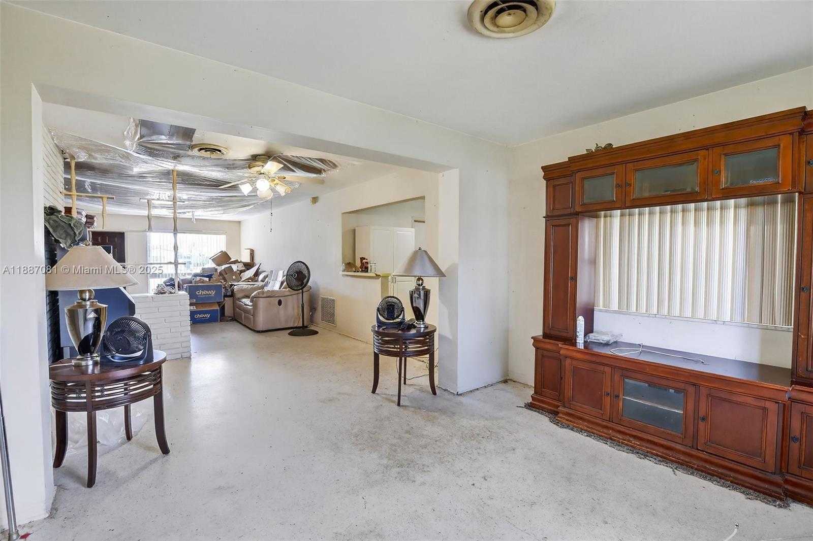 Small Image of 4315 WEST PARK RD, Hollywood Number 8