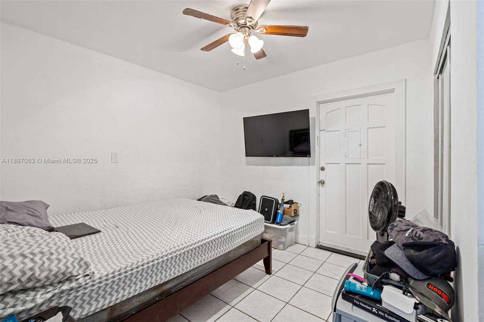 Small Image of 6045 DAWSON ST, Hollywood Number 16