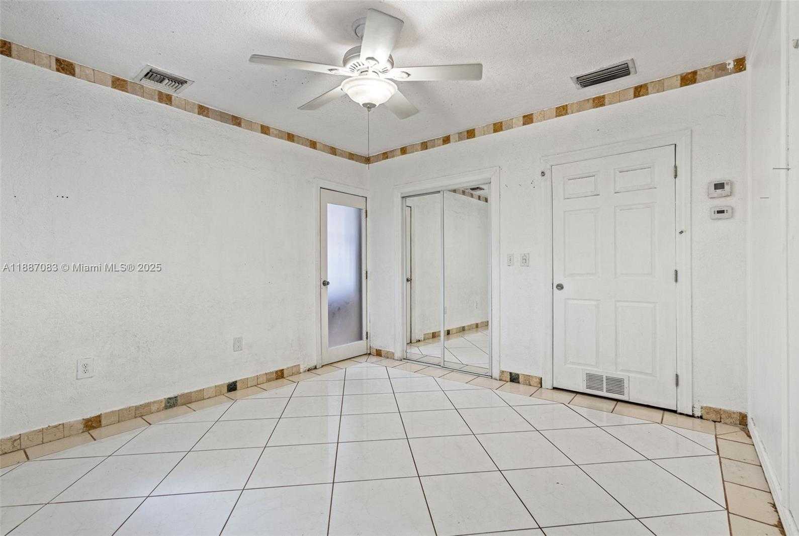 Small Image of 6045 DAWSON ST, Hollywood Number 23