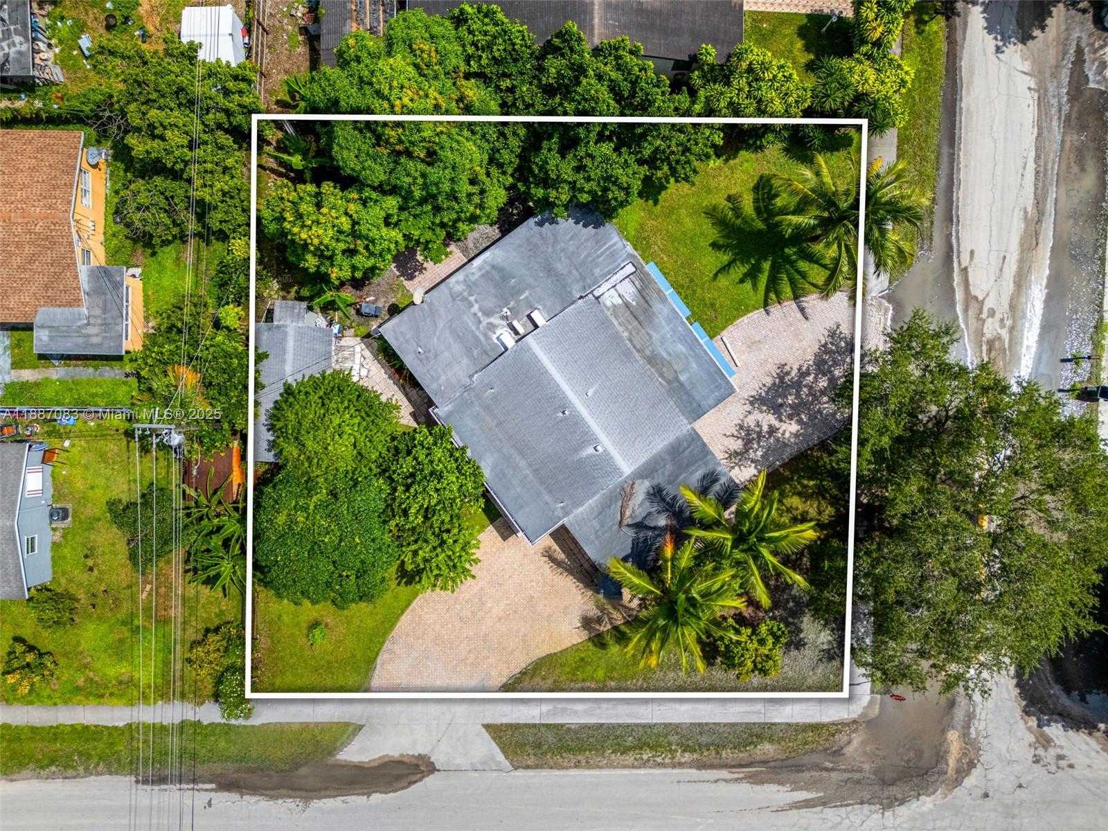 Small Image of 6045 DAWSON ST, Hollywood Number 39