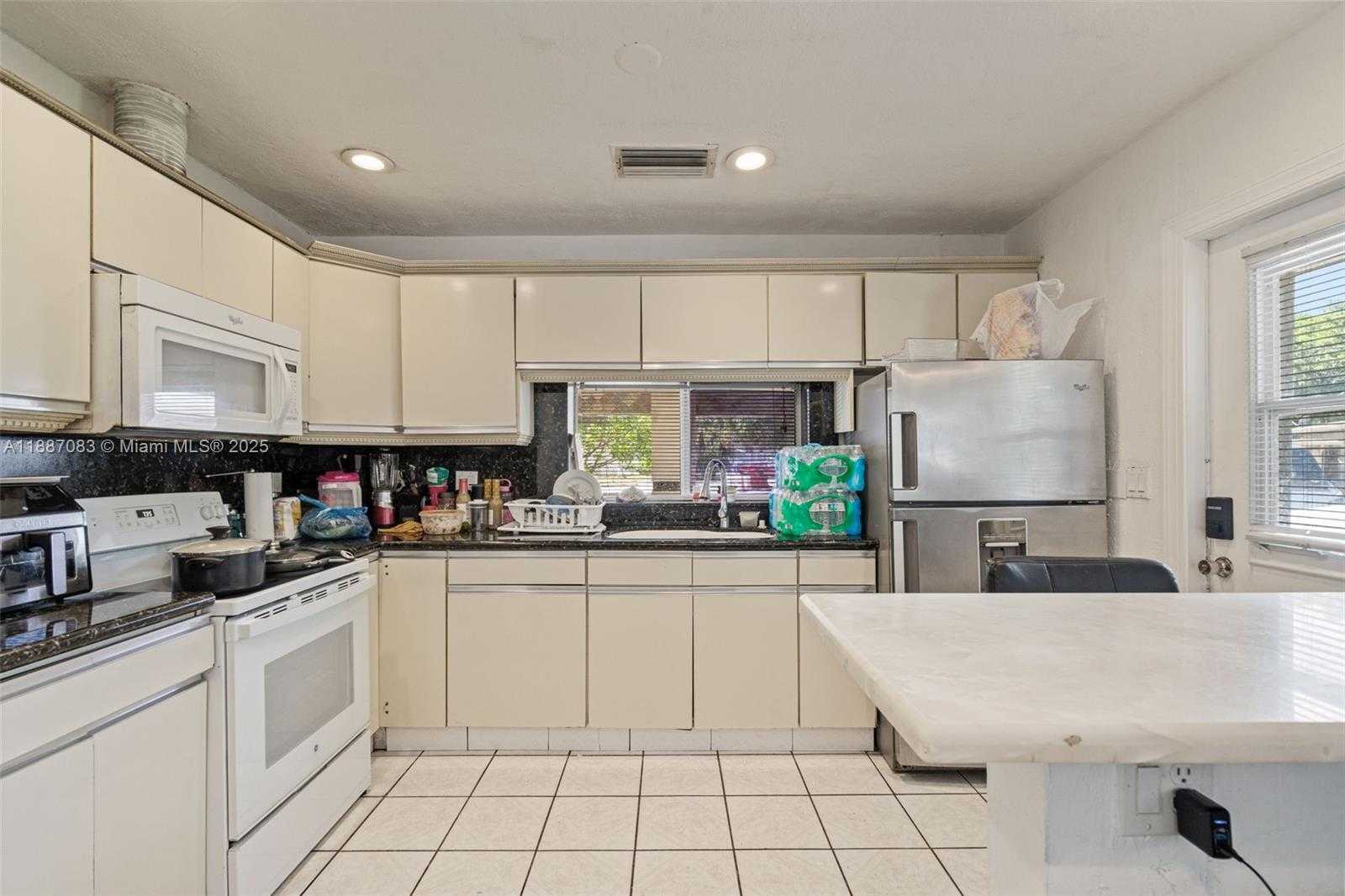 Small Image of 6045 DAWSON ST, Hollywood Number 9