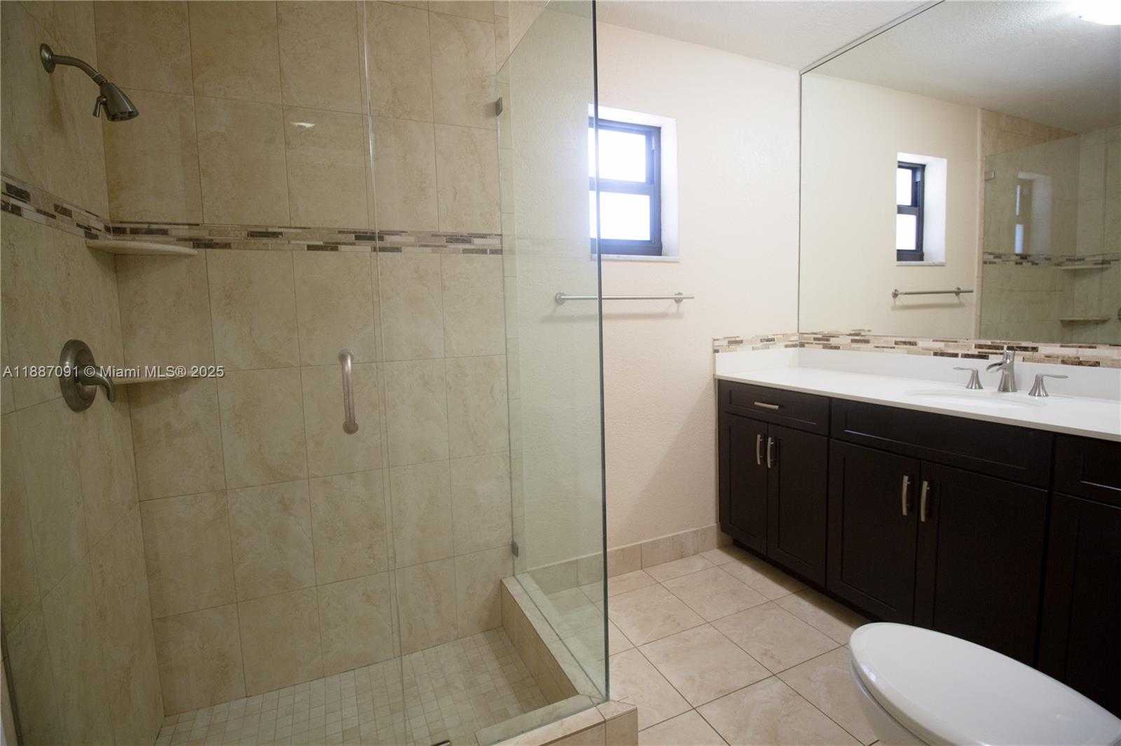 Small Image of 8544 LONG ACRE DR, Miramar Number 11