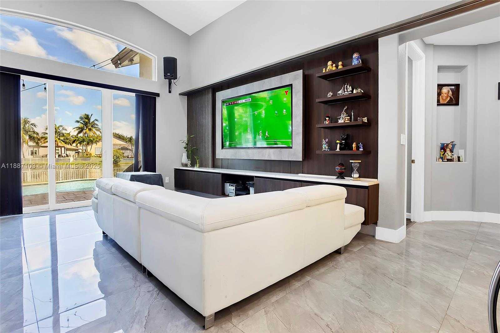 Small Image of 2960 SOUTH WEST 190TH AVE, Miramar Number 11