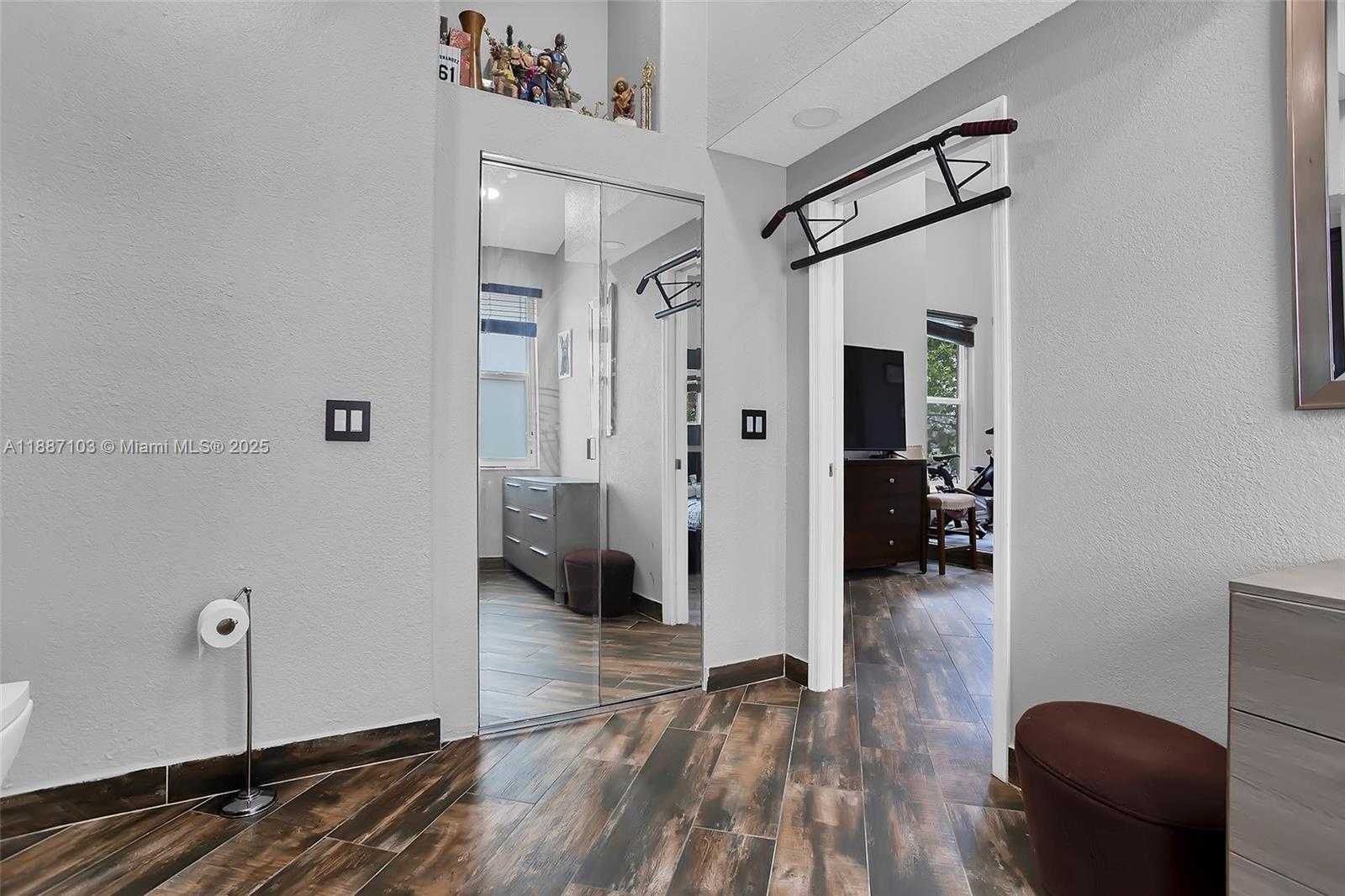 Small Image of 2960 SOUTH WEST 190TH AVE, Miramar Number 24