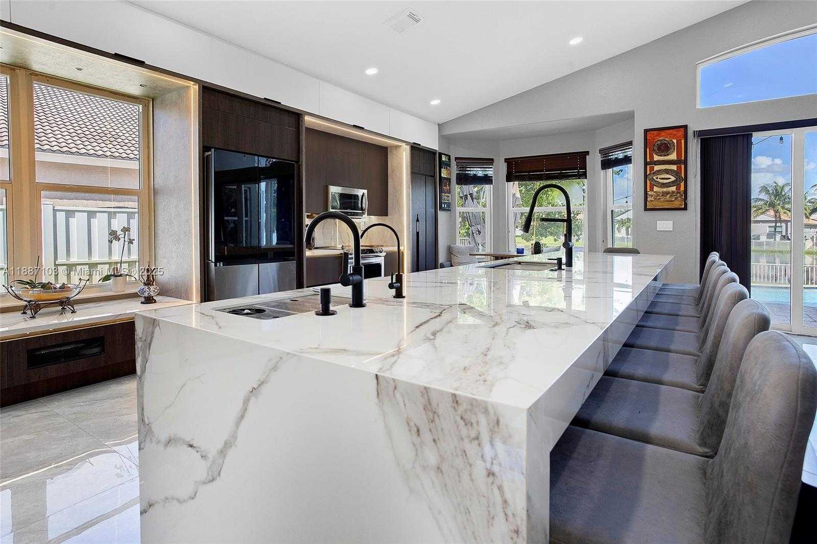 Small Image of 2960 SOUTH WEST 190TH AVE, Miramar Number 5
