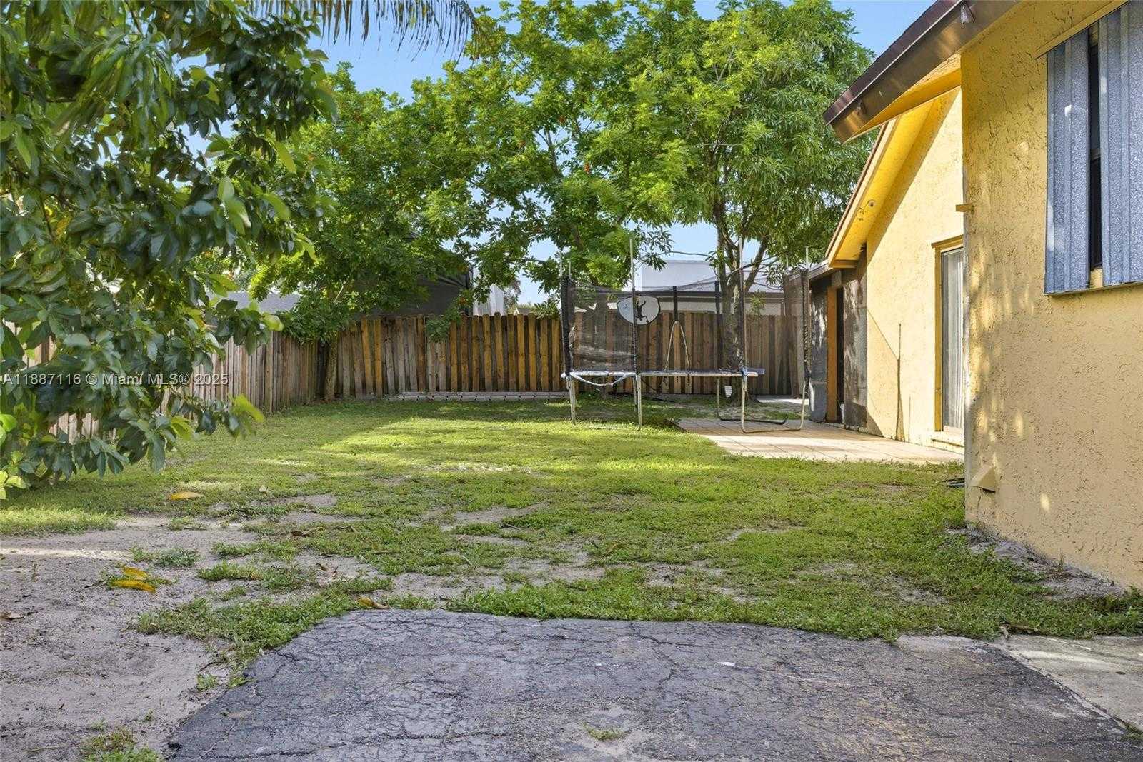 Small Image of 8240 NORTH WEST 51ST CT, Lauderhill Number 22