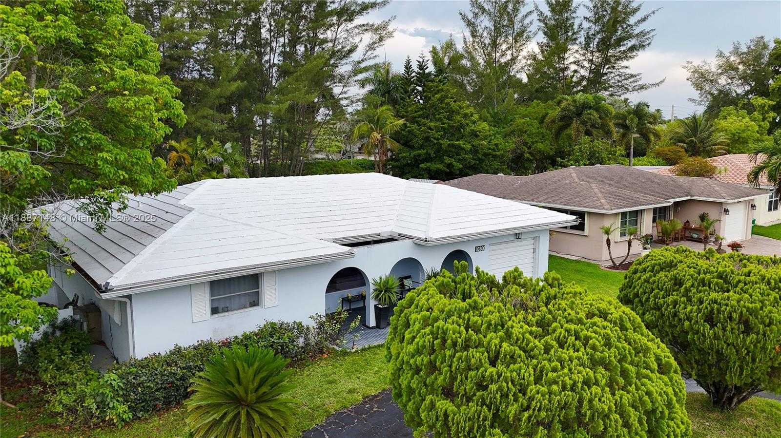 Small Image of 10300 NORTH WEST 80TH CT, Tamarac Number 26