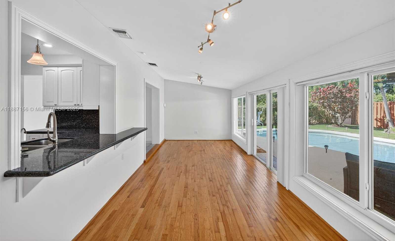 Small Image of 5701 NORTH EAST 21ST AVE, Fort Lauderdale Number 15