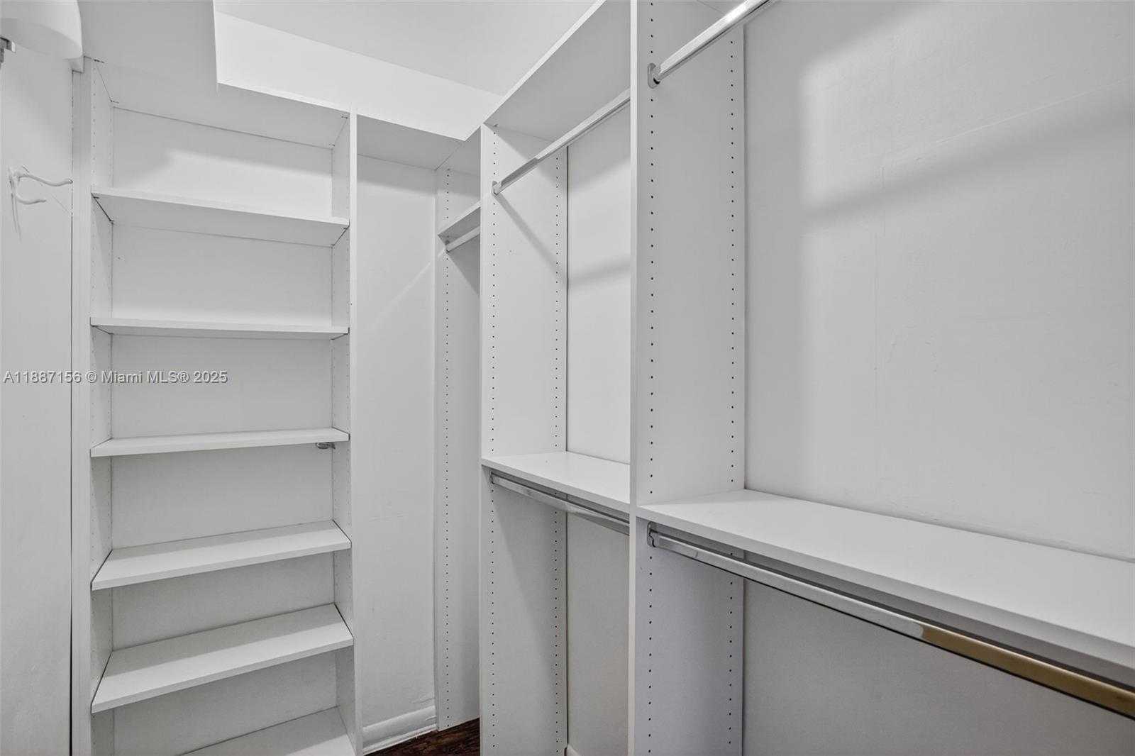 Small Image of 5701 NORTH EAST 21ST AVE, Fort Lauderdale Number 23