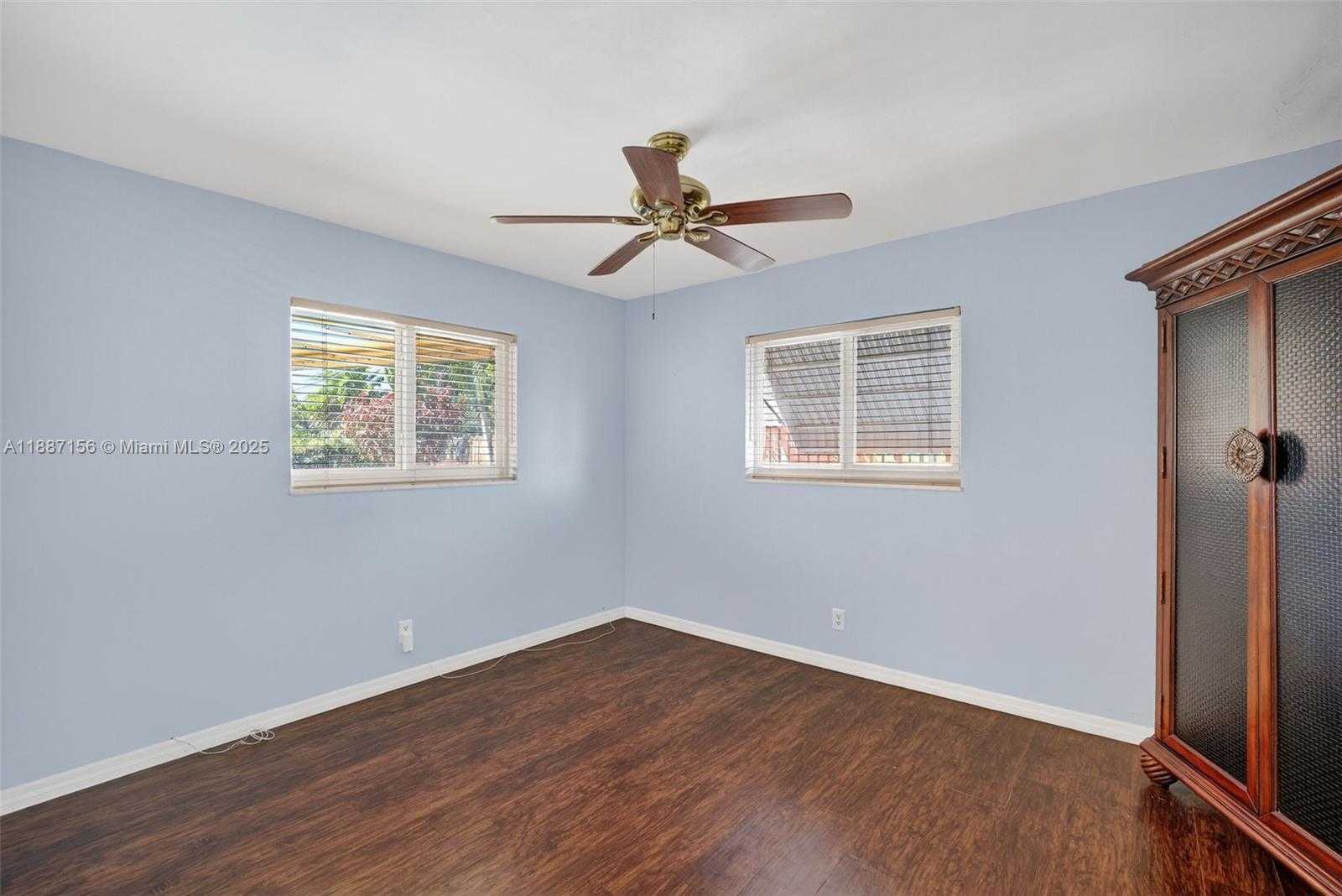 Small Image of 5701 NORTH EAST 21ST AVE, Fort Lauderdale Number 25