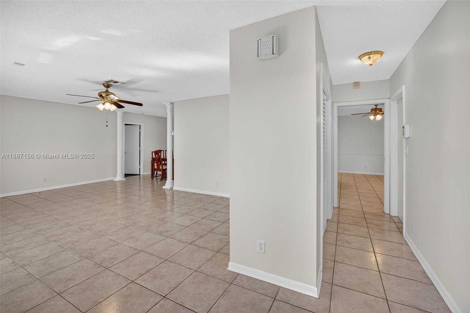 Small Image of 5701 NORTH EAST 21ST AVE, Fort Lauderdale Number 3