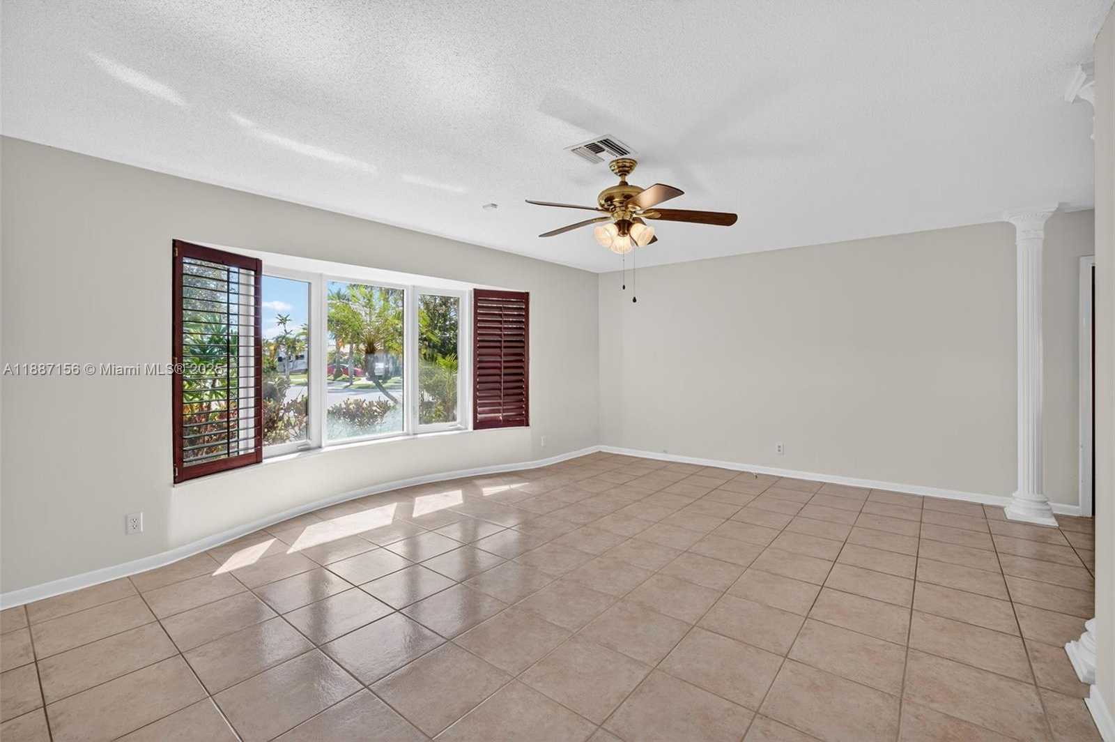 Small Image of 5701 NORTH EAST 21ST AVE, Fort Lauderdale Number 4