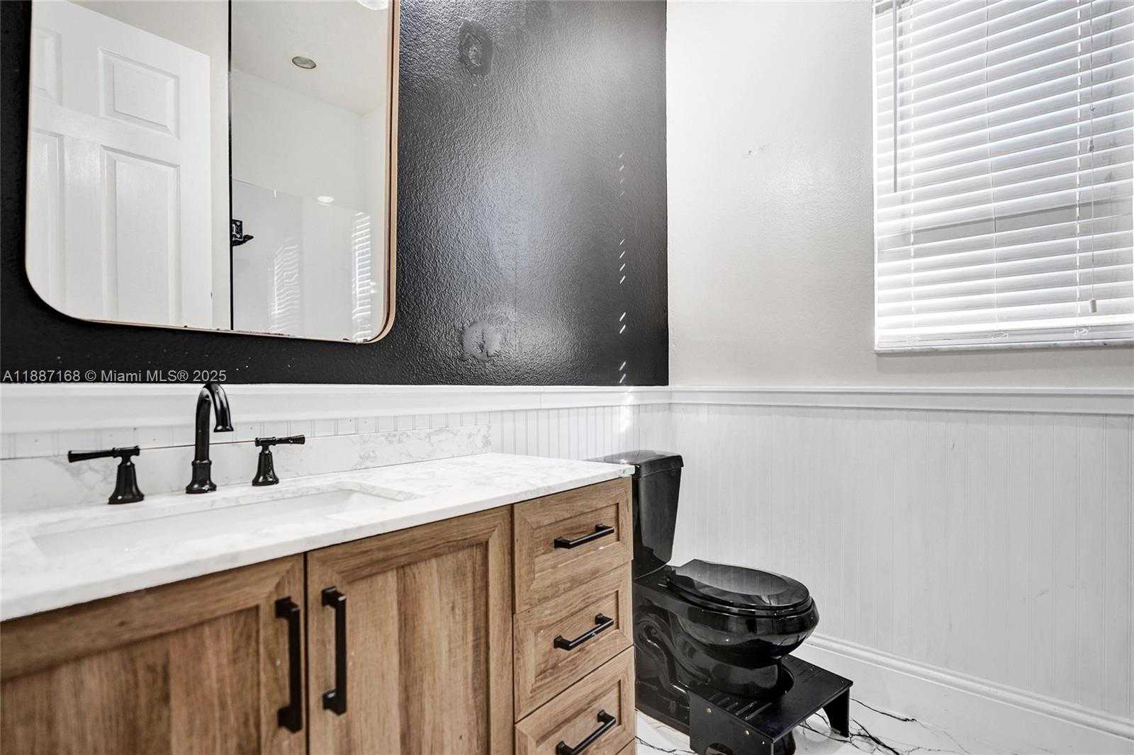 Small Image of 8824 COBBLESTONE POINT CIR, Boynton Beach Number 19