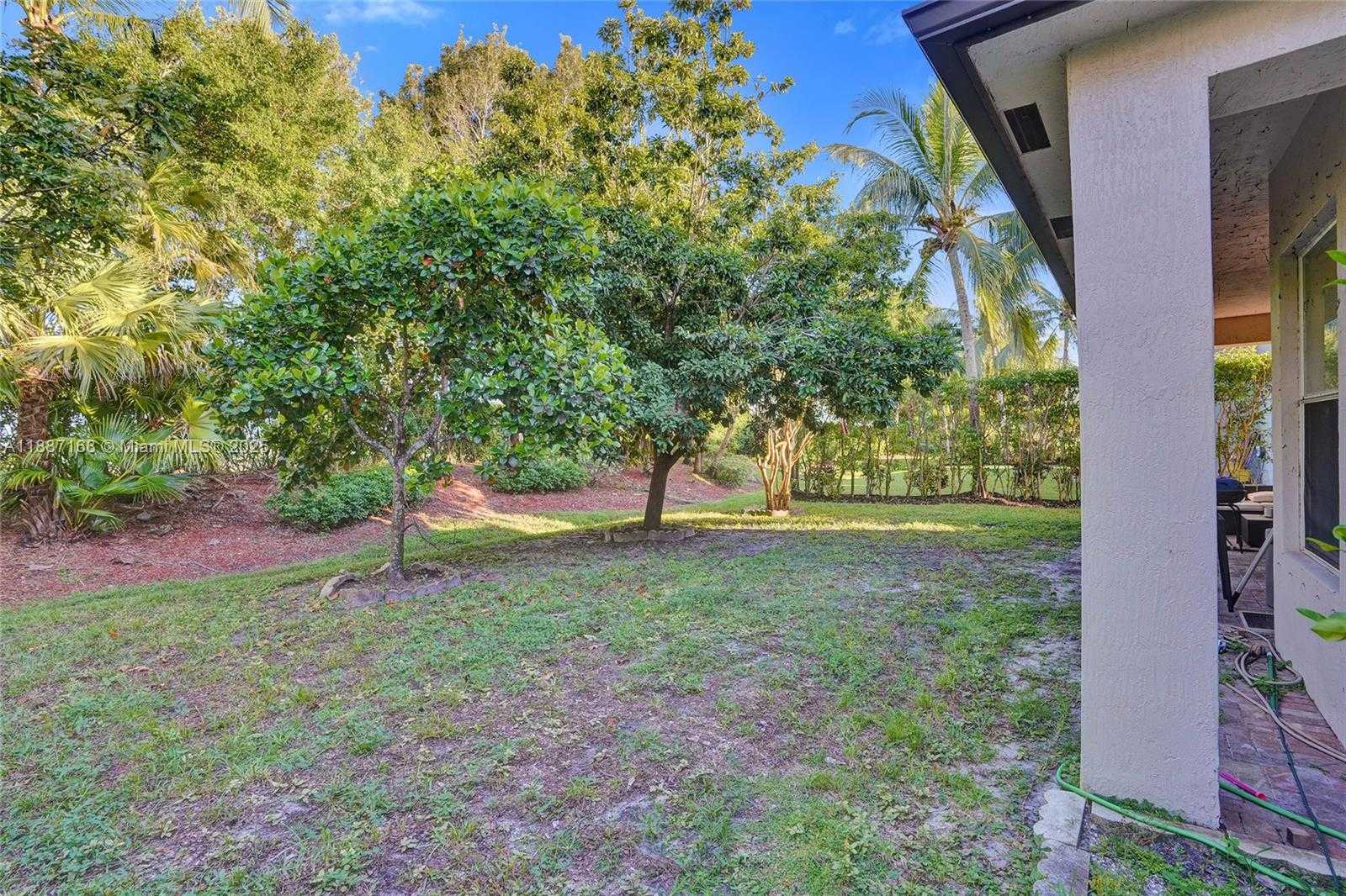 Small Image of 8824 COBBLESTONE POINT CIR, Boynton Beach Number 40